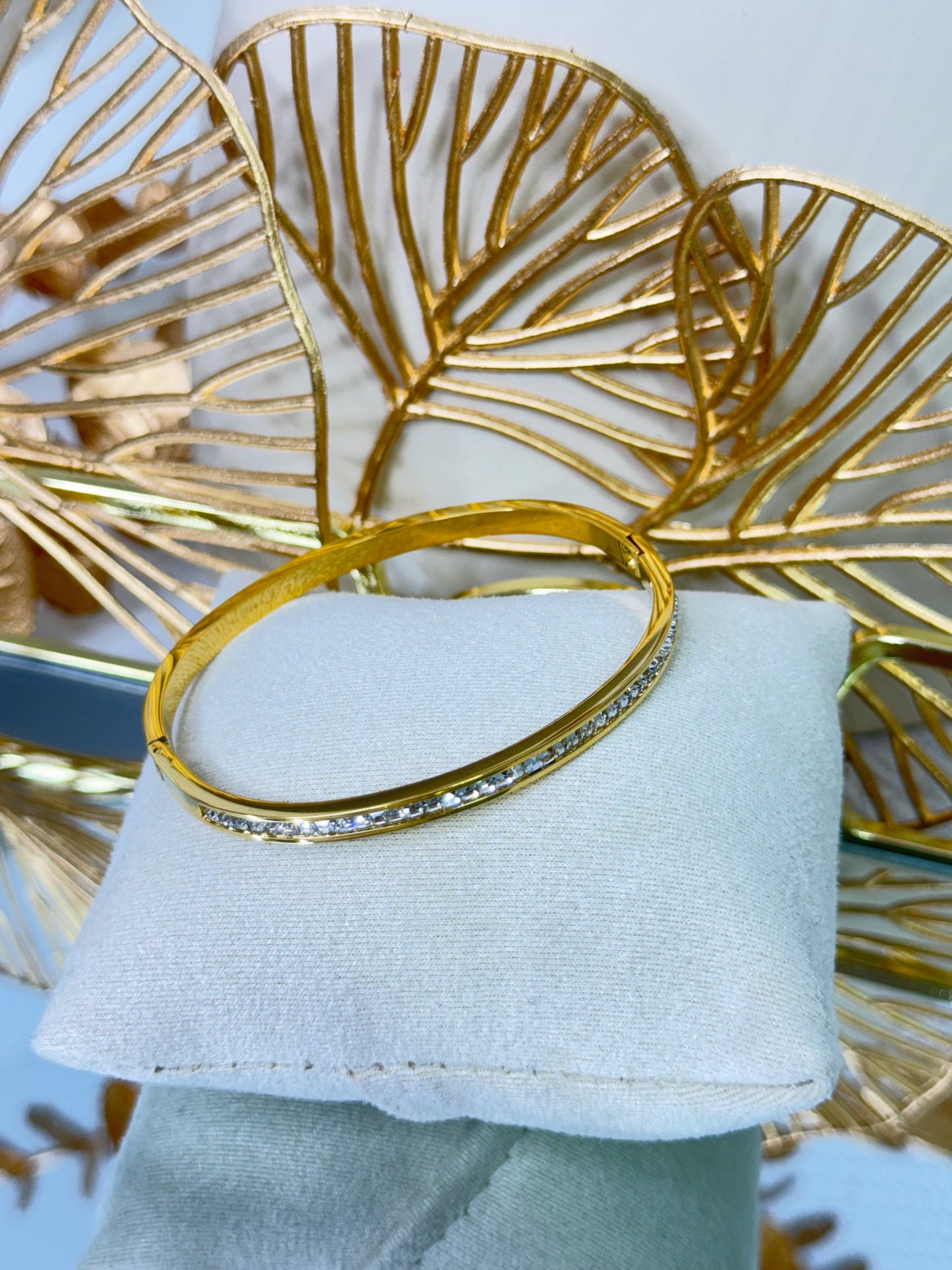 Colette Bangle 3284