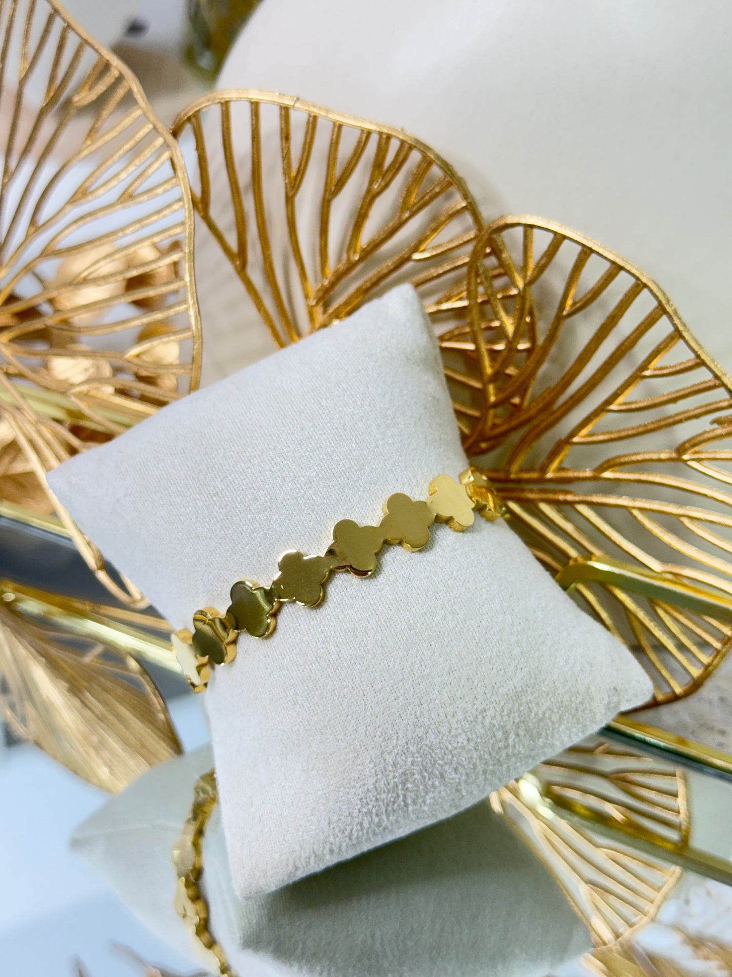 Fia Clover in Plain | Bangle 3290