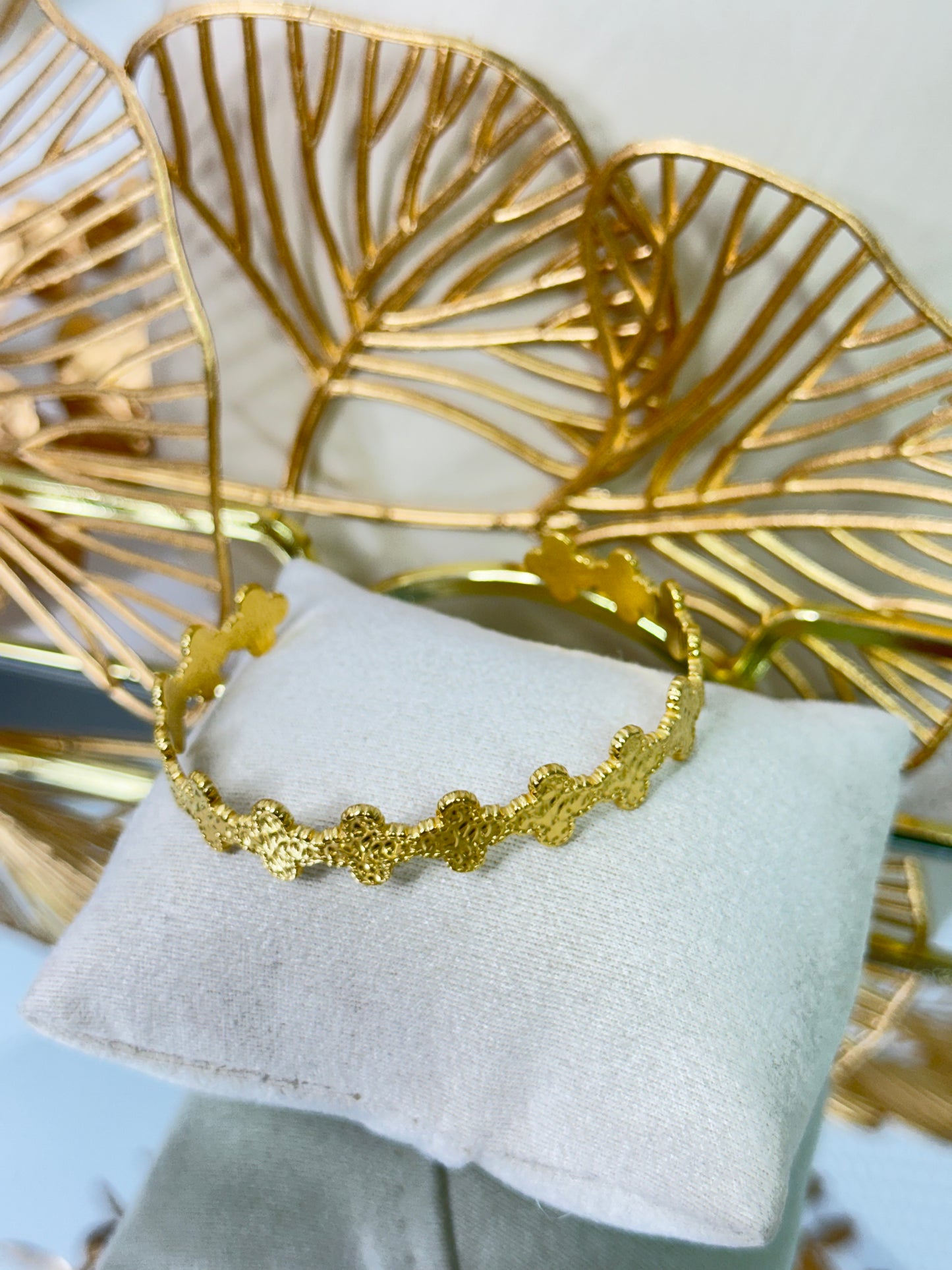 Elowen Clover Bangle 3291