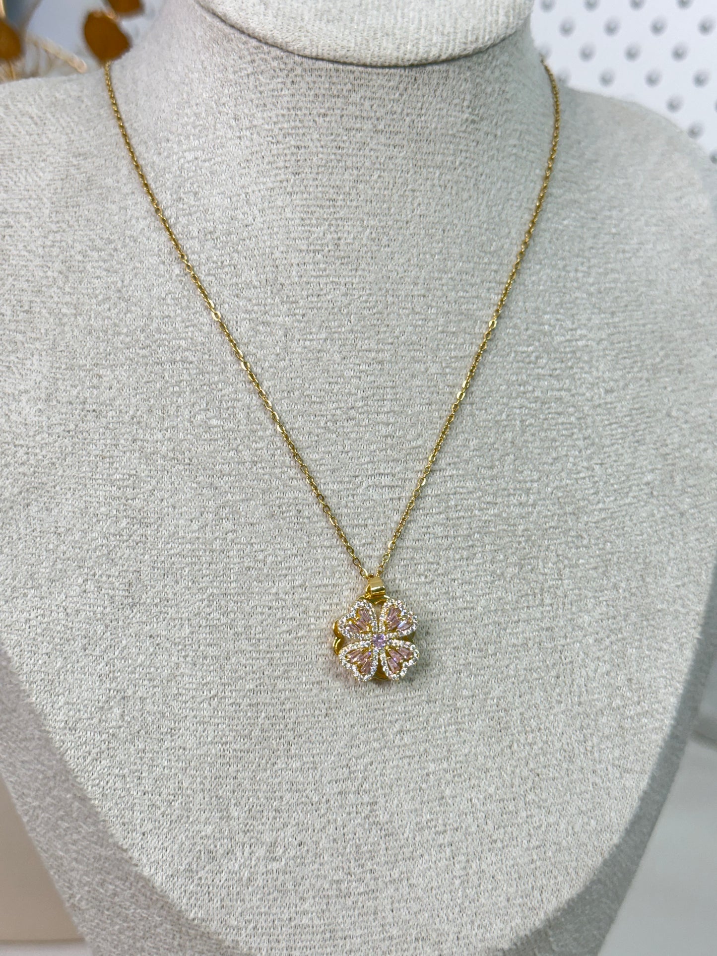 Timeless Jewellery, Simple Necklace, Perfect Gift for Her
Elegant Necklace, Dainty Jewelry, Classic Gold Chain, Fashion Accessories
Sleek Necklace, Trendy Jewellery, Lightweight Chain, Stylish Gift Idea
Statement Necklace, Modern Jewellery, Versatile Chain, Women's Fashion Necklace
Luxury Necklace, Hypoallergenic Jewellery, Durable Chain, Non-Tarnish Necklace
Chic Necklace, Birthday Gift, Anniversary Jewellery, Must-Have Accessory