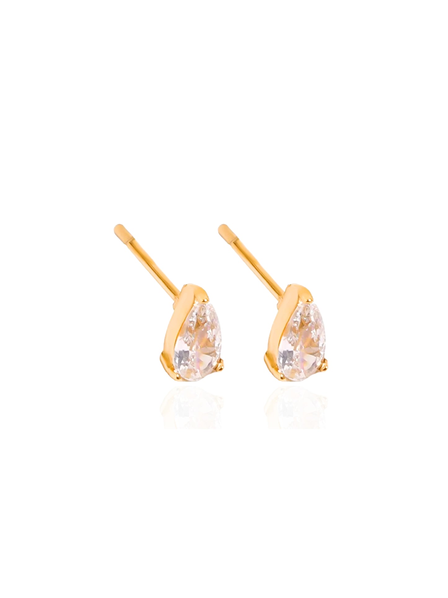 gold earrings, minimalist design earrings, jewellery for occasions, gift idea for her, cute earrings, dainty earrings, elegant earrings, dainty earrings, cute earrings, simple earrings, earrings with stones, unique design earrings, birthstone earrings, red earrings, diamond earrings, white earrings