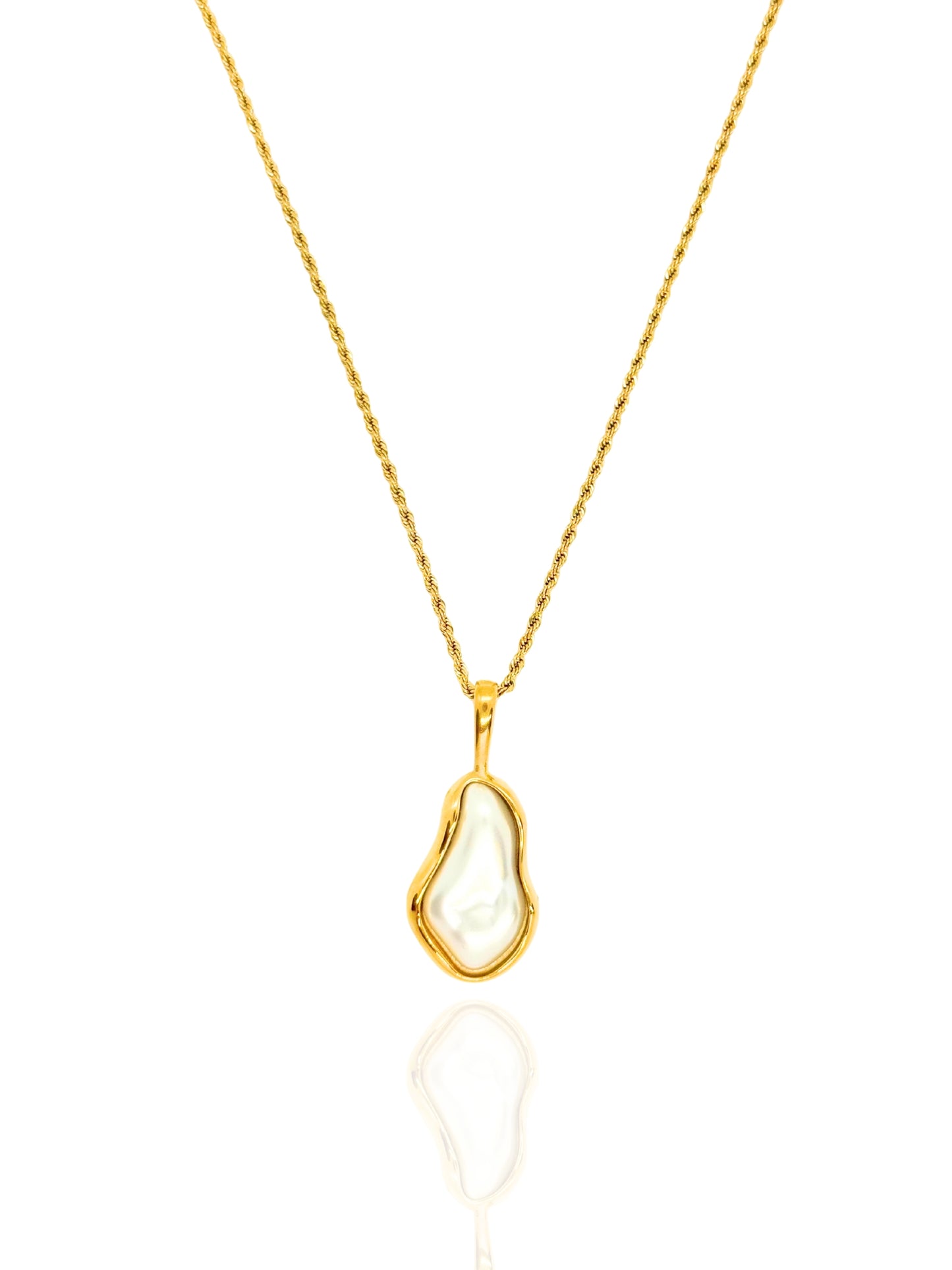 gold necklace, timeless jewellery, perfect gift for her, elegant necklace, charm necklace, best gift for her, classic gold chain necklace, stylish gift, statement necklace, versatile necklace, necklace Australia, link chain necklace, interlocking pendant necklace, y-shaped necklace, necklace with stone pendant, necklace with bold pendant, pendant with stones, necklace with gem pendant, necklace with colored stone pendant, gem necklace, unique design necklace, mother pearl, pearl necklace