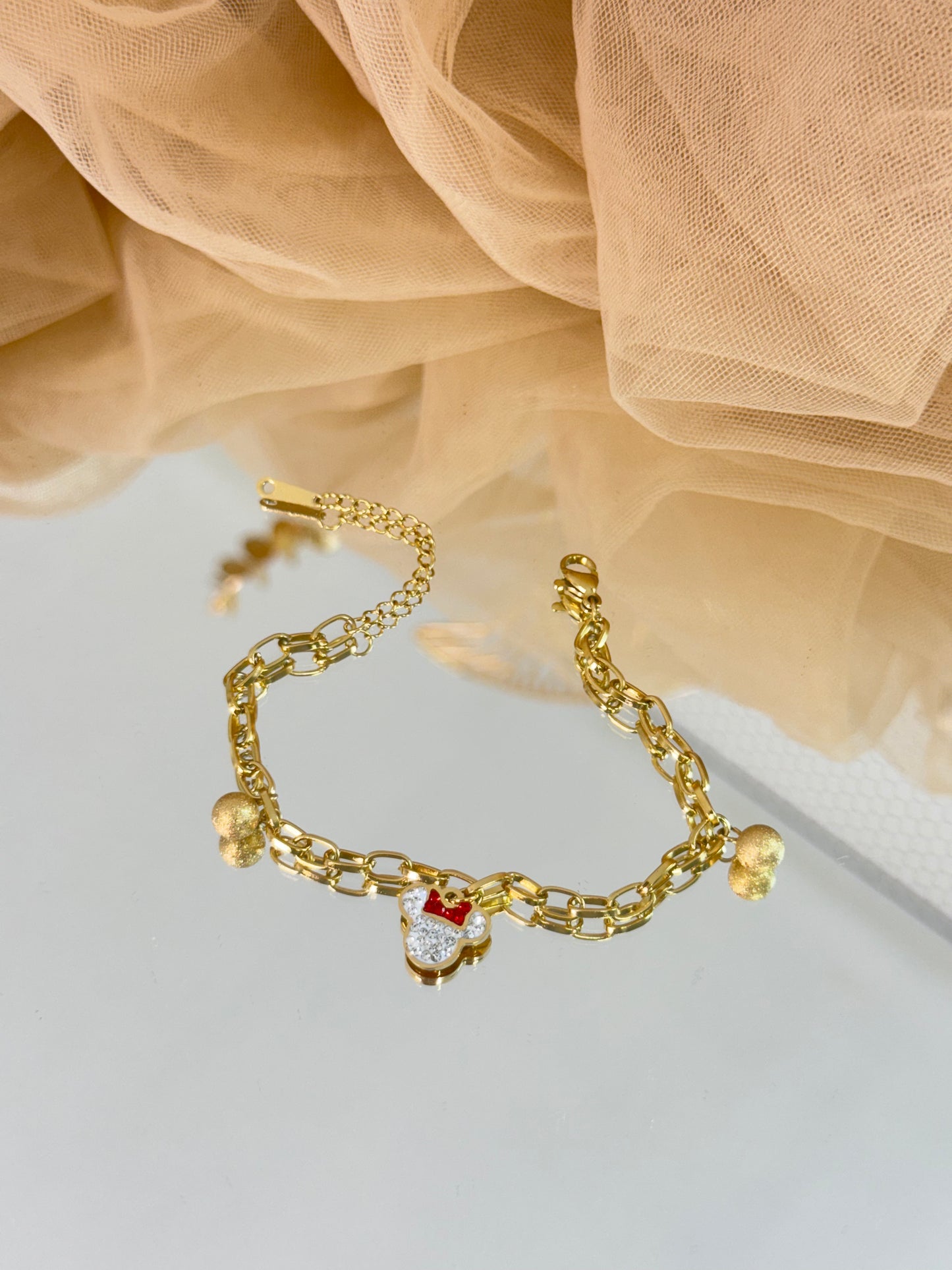 timeless jewellery, perfect gift for her, elegant jewellery, dainty jewellery, simple jewellery, classic gold bracelet, fashion accessories, sleek jewellery, trendy jewellery, lightweight bracelet, stylish jewellery, simple bracelet, dangling bracelet, dangle bracelet, ball bracelet