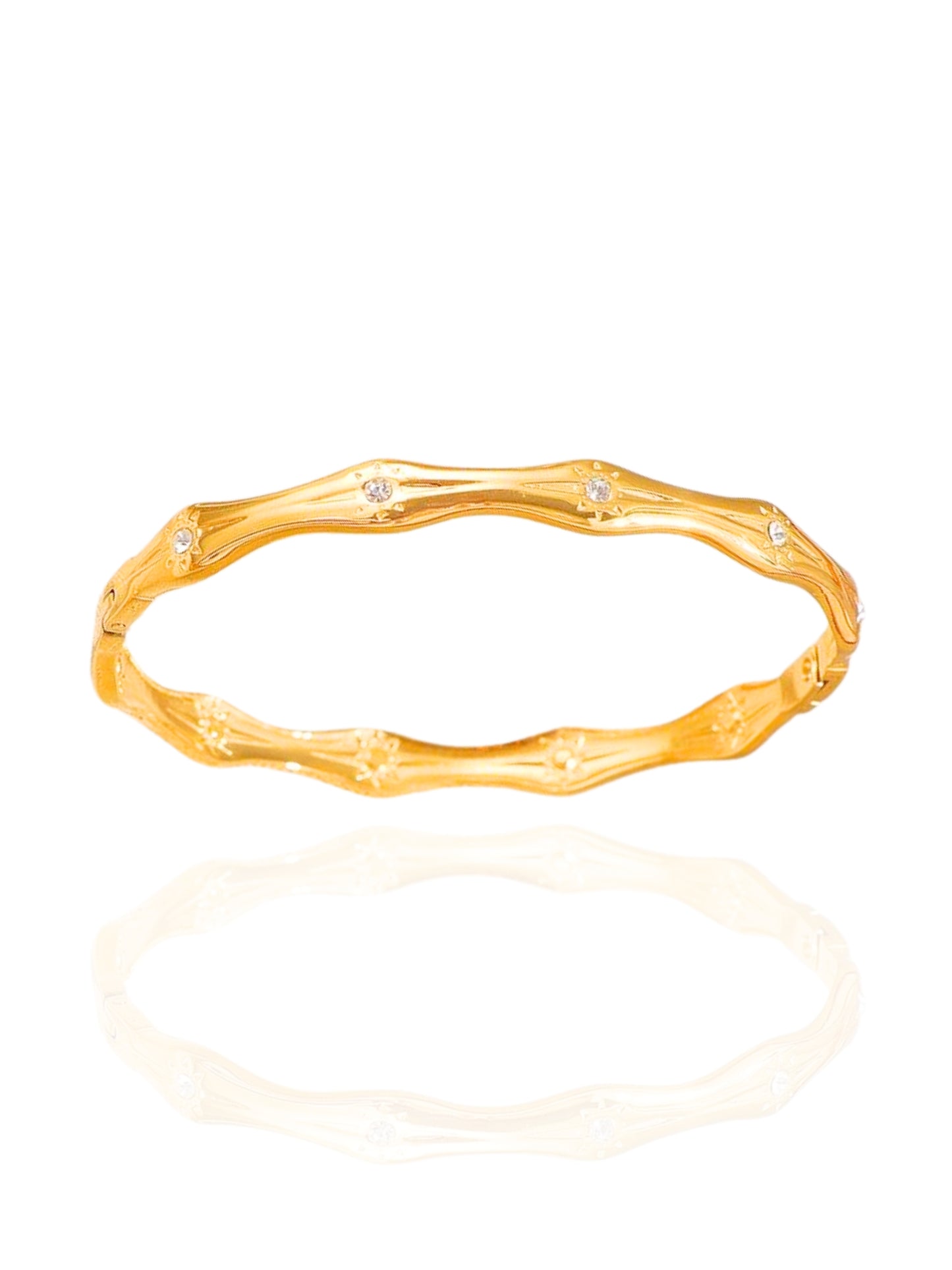 timeless jewellery, perfect gift for her, elegant jewellery, elegant bracelet, charm bracelet, dainty jewellery, simple jewellery, fashion accessories, sleek jewellery, trendy jewellery, lightweight bangle, stylish jewellery, simple bangle, classic gold bangle, bangle with stones, heart design bangle, best gift for her, classic gold chain bangle, stylish gift, statement bracelet, versatile bracelet, bracelet Australia, gold bracelet, gold bangle