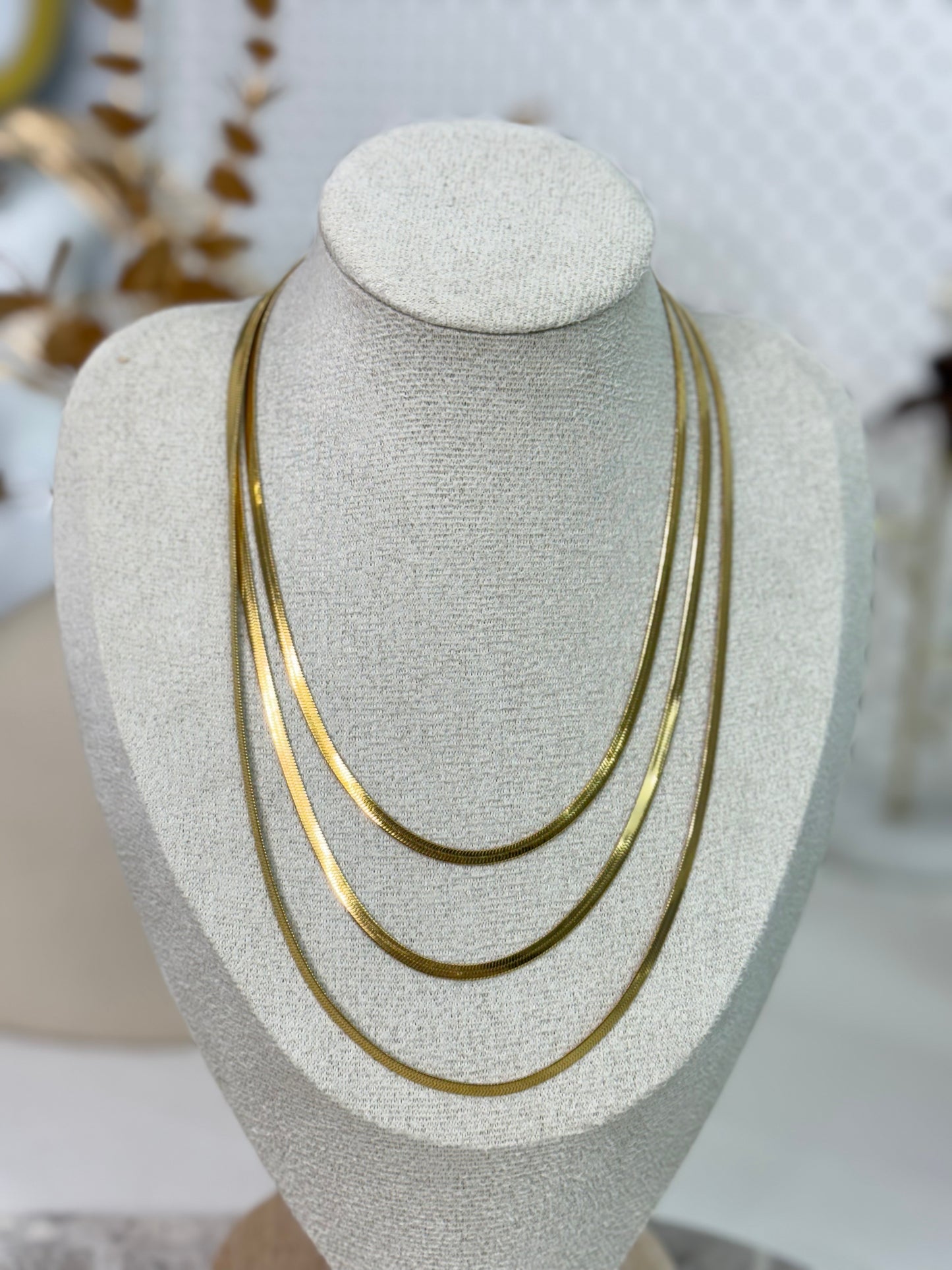Timeless Jewellery, Simple Necklace, Perfect Gift for Her
Elegant Necklace, Dainty Jewelry, Classic Gold Chain, Fashion Accessories
Sleek Necklace, Trendy Jewellery, Lightweight Chain, Stylish Gift Idea
Statement Necklace, Modern Jewellery, Versatile Chain, Women's Fashion Necklace
Luxury Necklace, Hypoallergenic Jewellery, Durable Chain, Non-Tarnish Necklace
Chic Necklace, Birthday Gift, Anniversary Jewellery, Must-Have Accessory