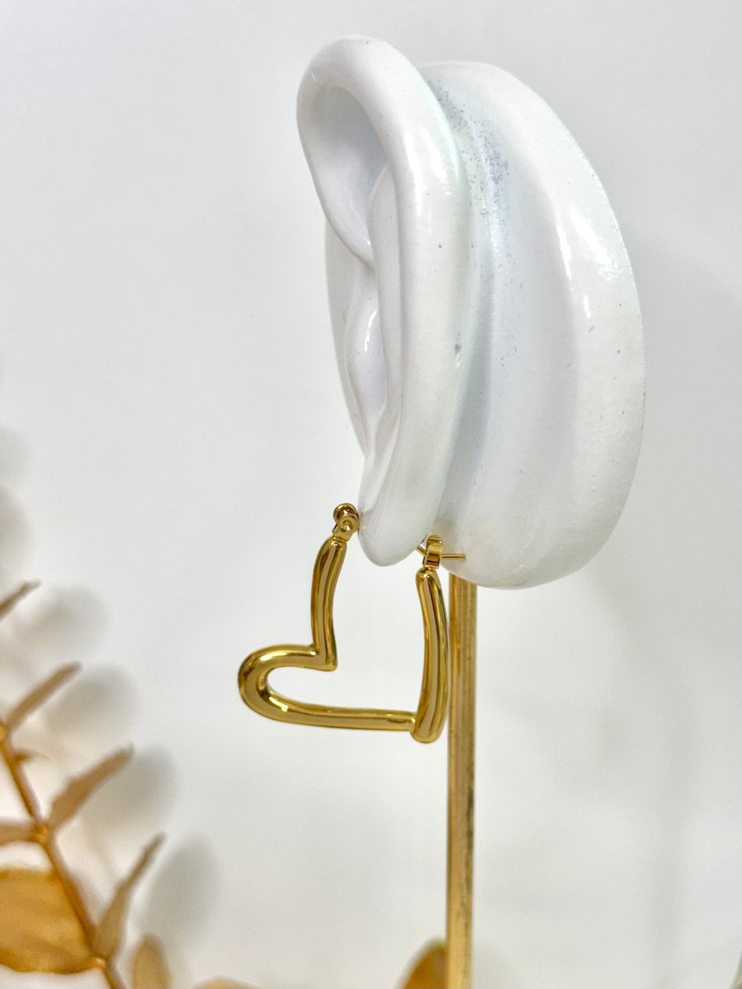heart earrings, hoop heart earrings, clip heart earrings, heart earrings in hoop