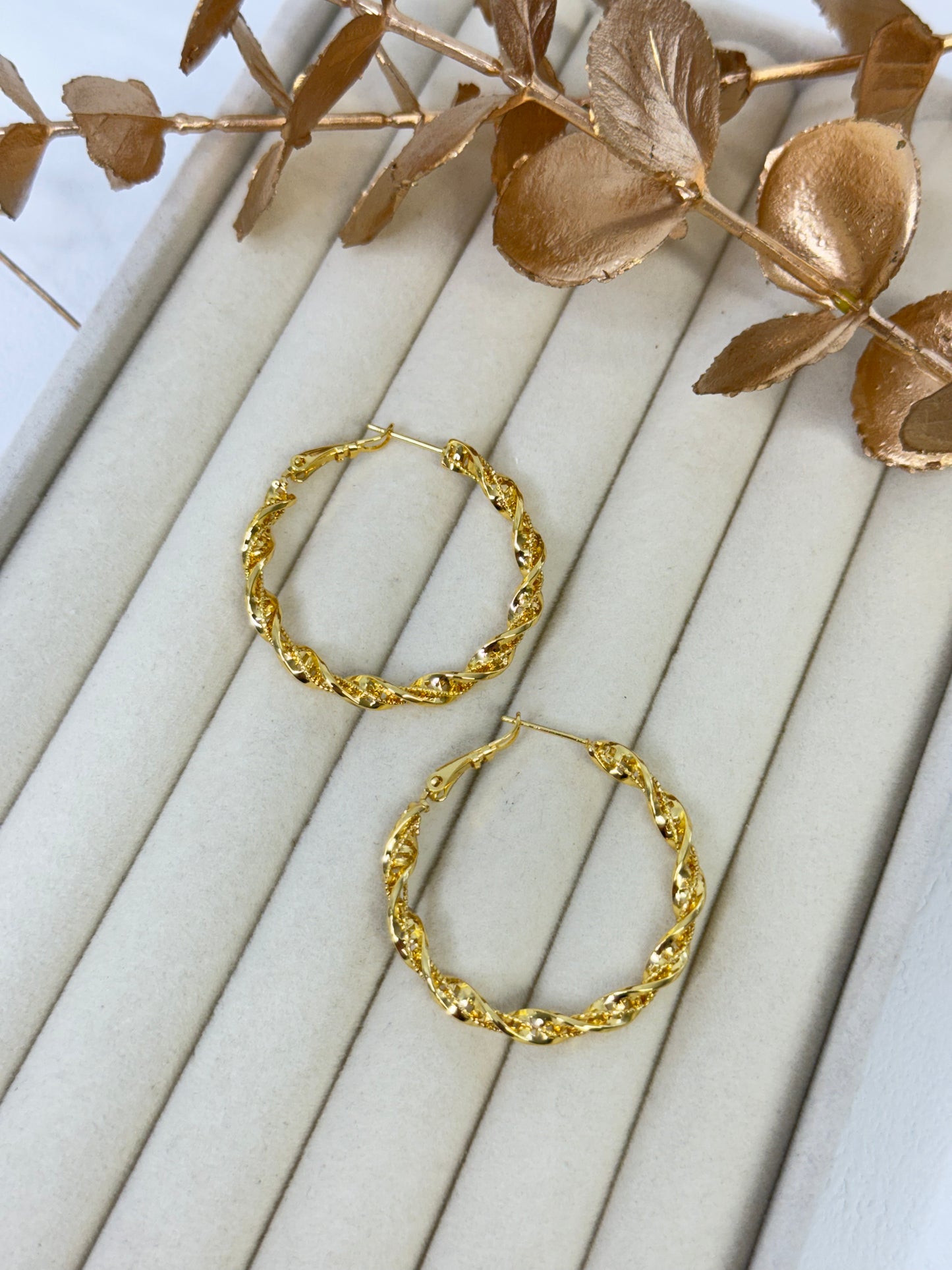 hoop earrings, gold earrings, small gold earrings. earrings australia, affordable earrings, cheap earrings, waterproof earrings, simple earrings