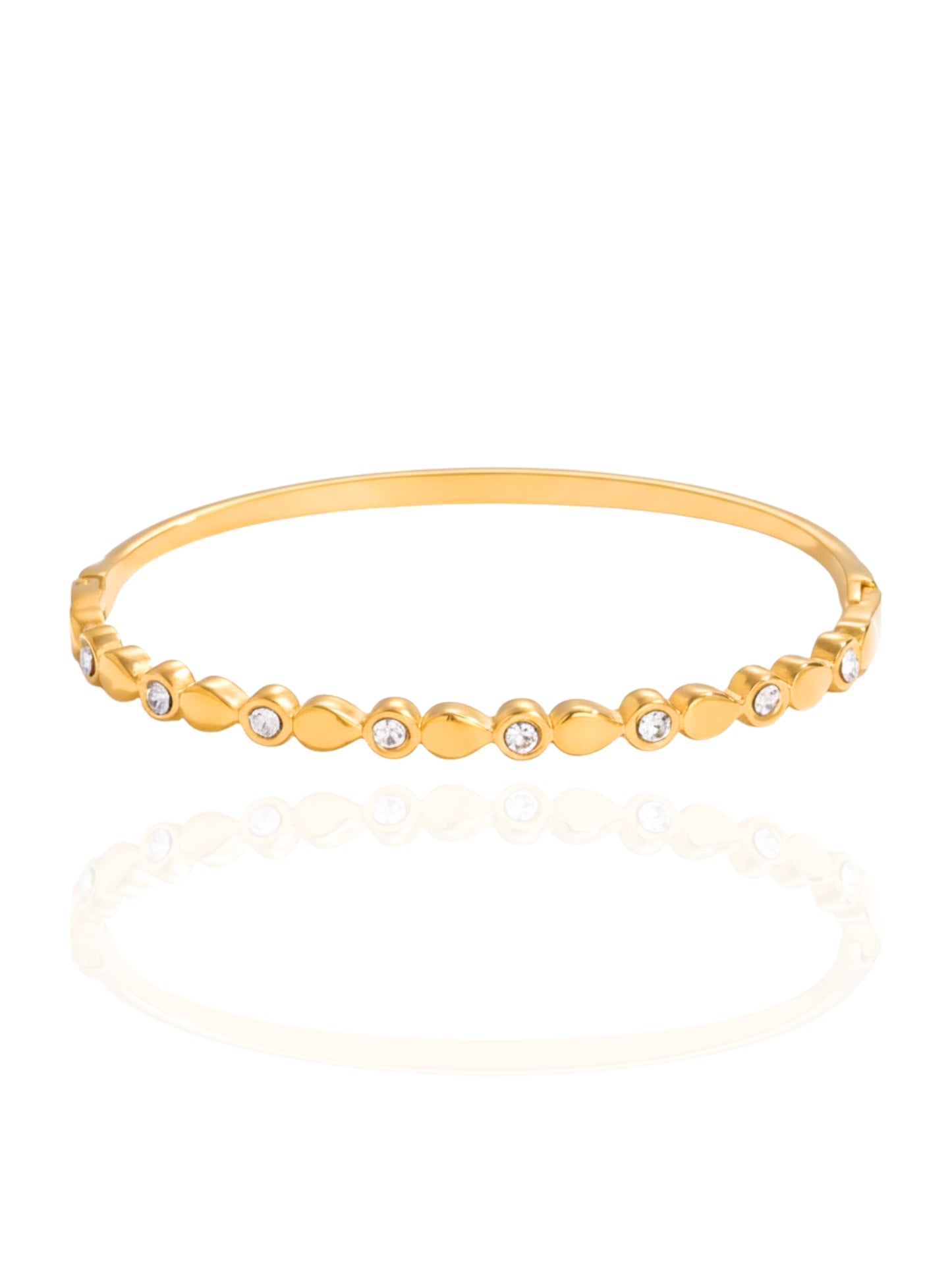 timeless jewellery, perfect gift for her, elegant jewellery, elegant bracelet, simple jewellery, fashion accessories, sleek jewellery, trendy jewellery, lightweight bangle, stylish jewellery, simple bangle, classic gold bangle, bangle with stones, heart design bangle, best gift for her, classic gold chain bangle, stylish gift, statement bracelet, versatile bracelet, bracelet Australia, gold bracelet, gold bangle, elegant bangle, classic bangle, bangle for any outfit, lightweight bracelet