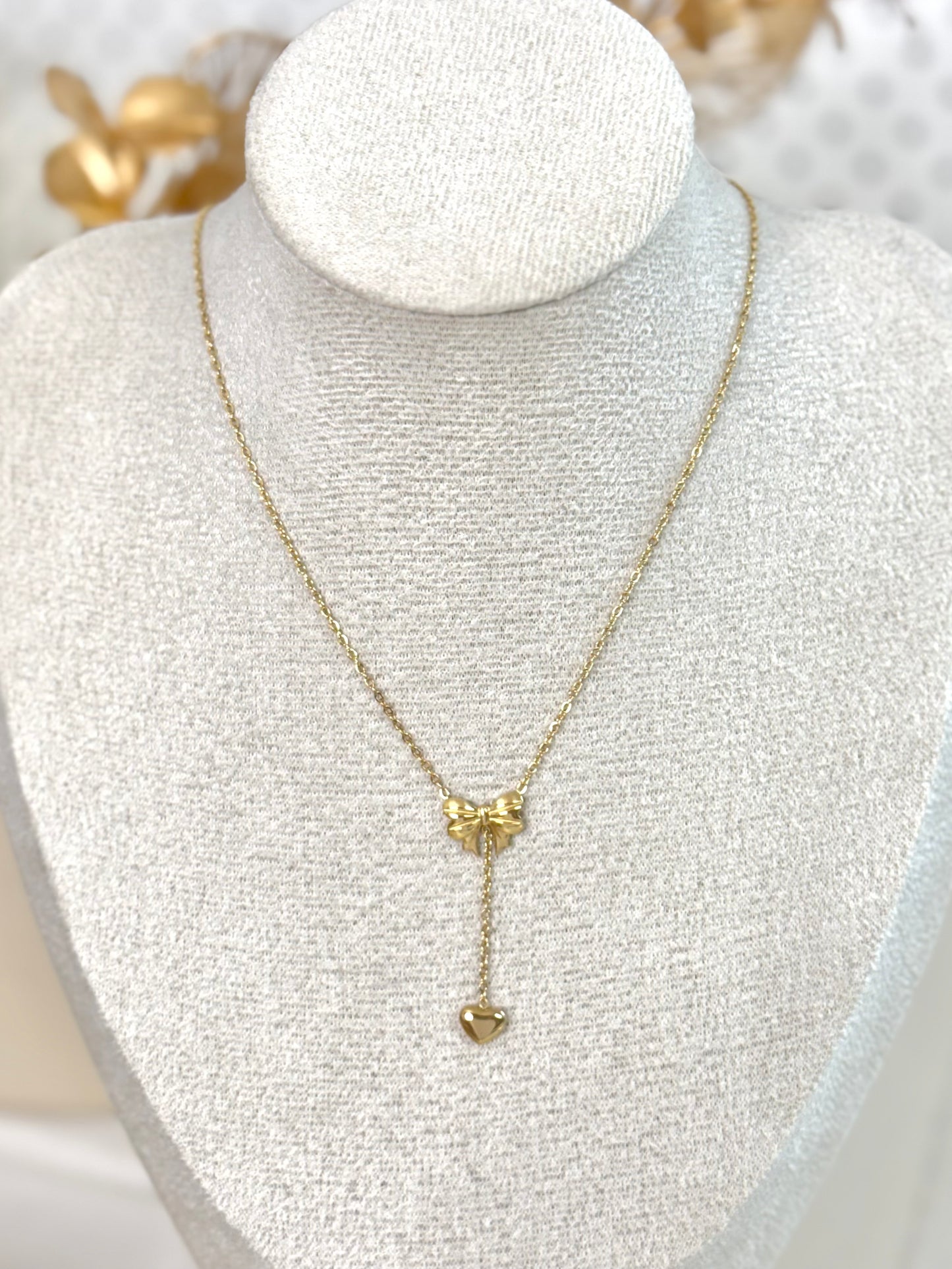 bow heart neckalce, bow necklace, drop necklace, cute necklace, australia jewellery, affordable jewellery
