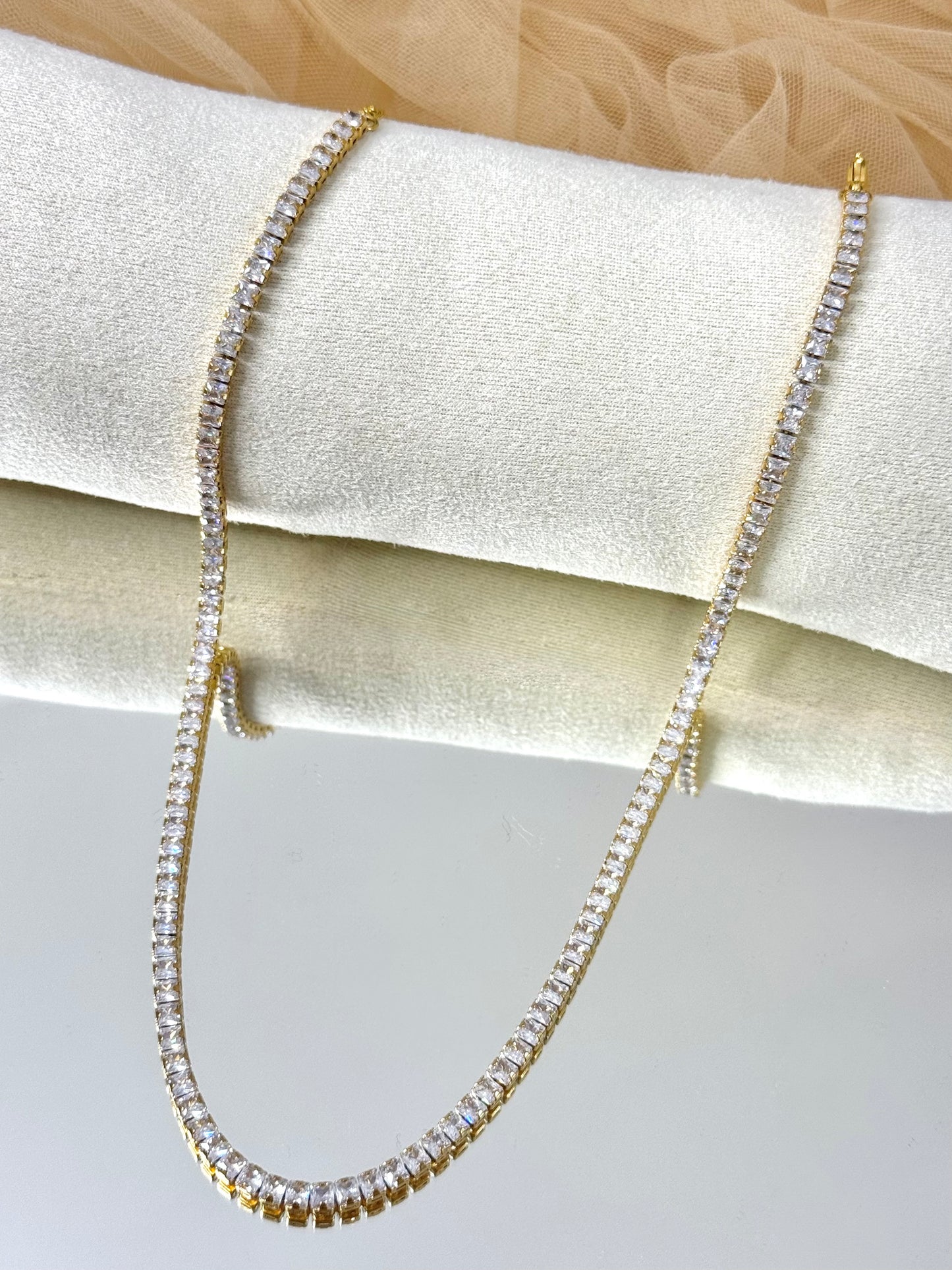 tennis chain, tennis jewellery, heap tennis necklace, affordable jewellery, tennis jewellery australia, gold tennis necklace, choker necklace
