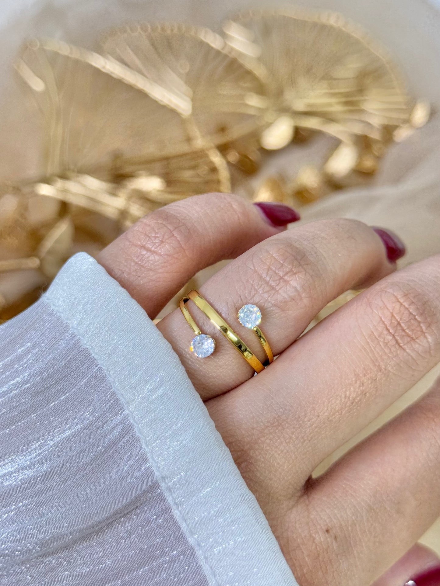 twisted design ring, unique design ring, elegant ring, cute ring, minimal ring, ring with stone