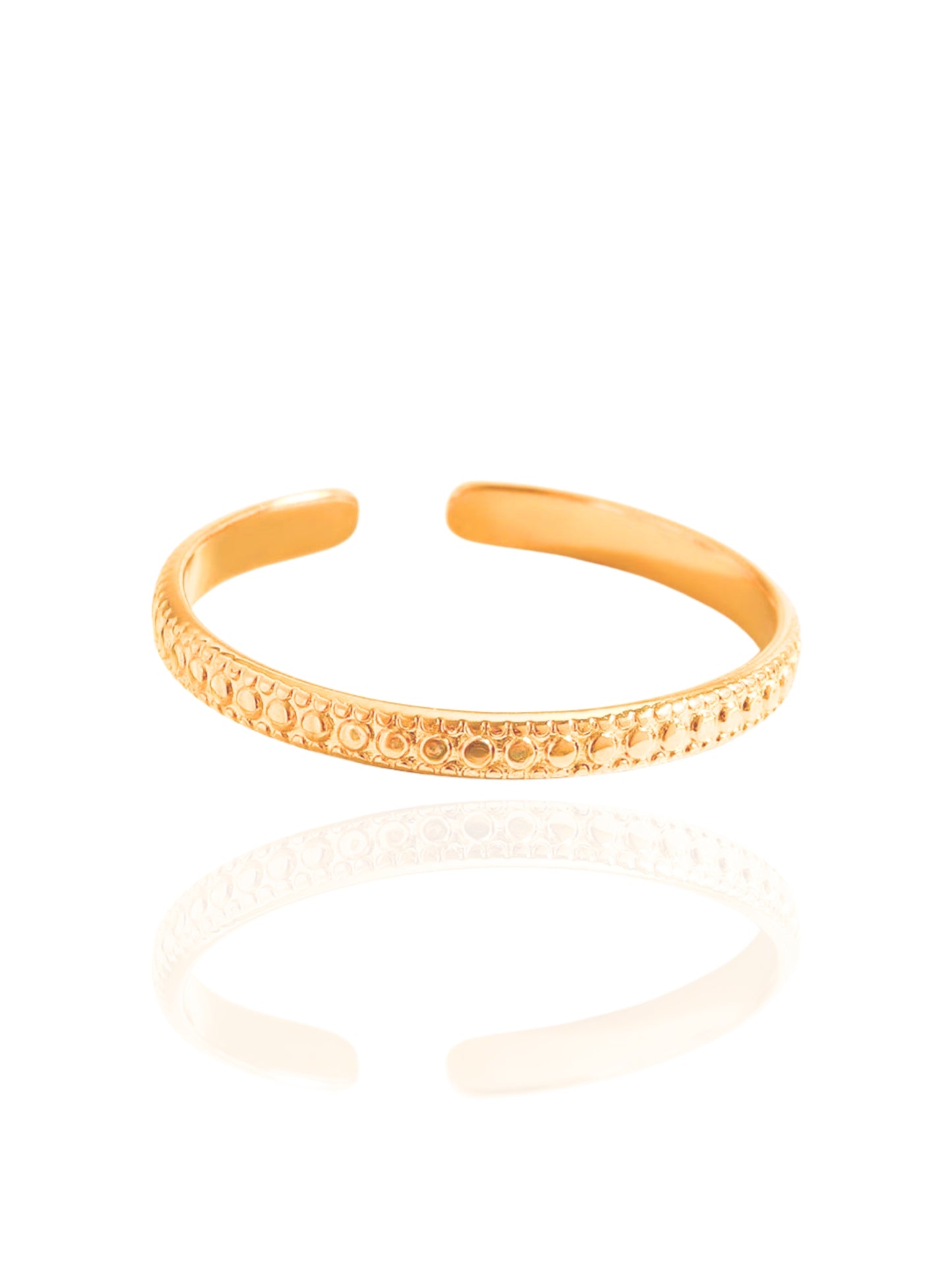 gold ring, simple ring, unique design ring, formal wear, jewellery for occasion, gift idea for her, cute ring, dainty ring, elegant ring, dainty ring, unique ring, cute design ring, twisted design ring, statement ring, maximalist ring, minimalist ring, pearl design ring, butterfly design ring, colored stone ring, adjustable ring, ring with stones, simple design ring, heart design ring, ring with pearls, ring with cross, cross ring, ring with stones, chunky ring, flower design ring