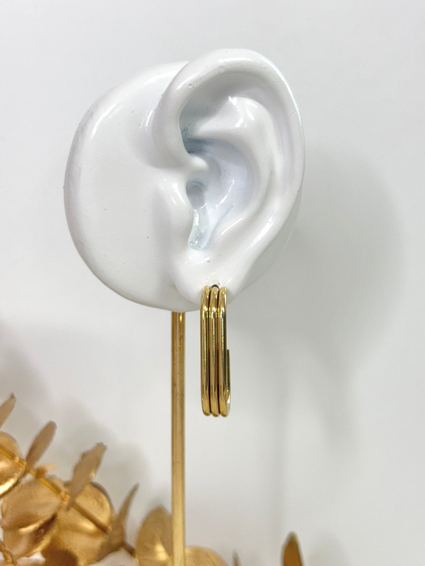 semi hoop earrings, oblong shaped earrings, line earrings, statement earrings