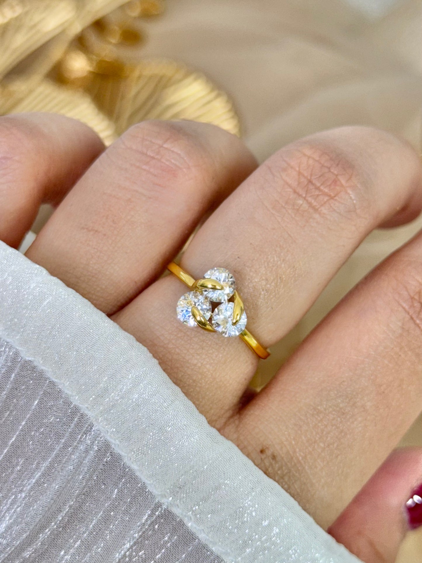 gold ring, simple ring, stone ring, minimal ring, ring for everyday australia, affordable ring in australia, elegant ring, ring for any occasion, flower ring