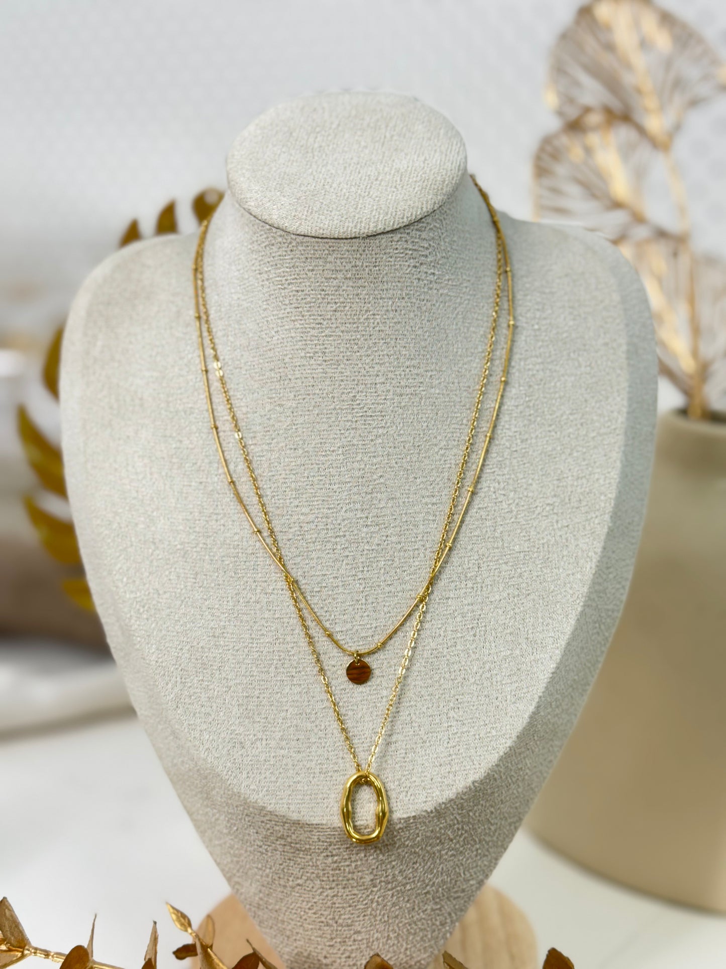 Timeless jewellery, Simple_Necklace_Perfect_Gift_for_Her_Elegant_Necklace_Dainty_Jewelry_Classic_Gold_Chain_Fashion_Accessories_Sleek_Necklace_Trendy_Jewellery_Lightweight_Chain_Stylish_Gift_Idea_Statement_Necklace_Modern_Jewellery_Versatile necklace
layered necklace