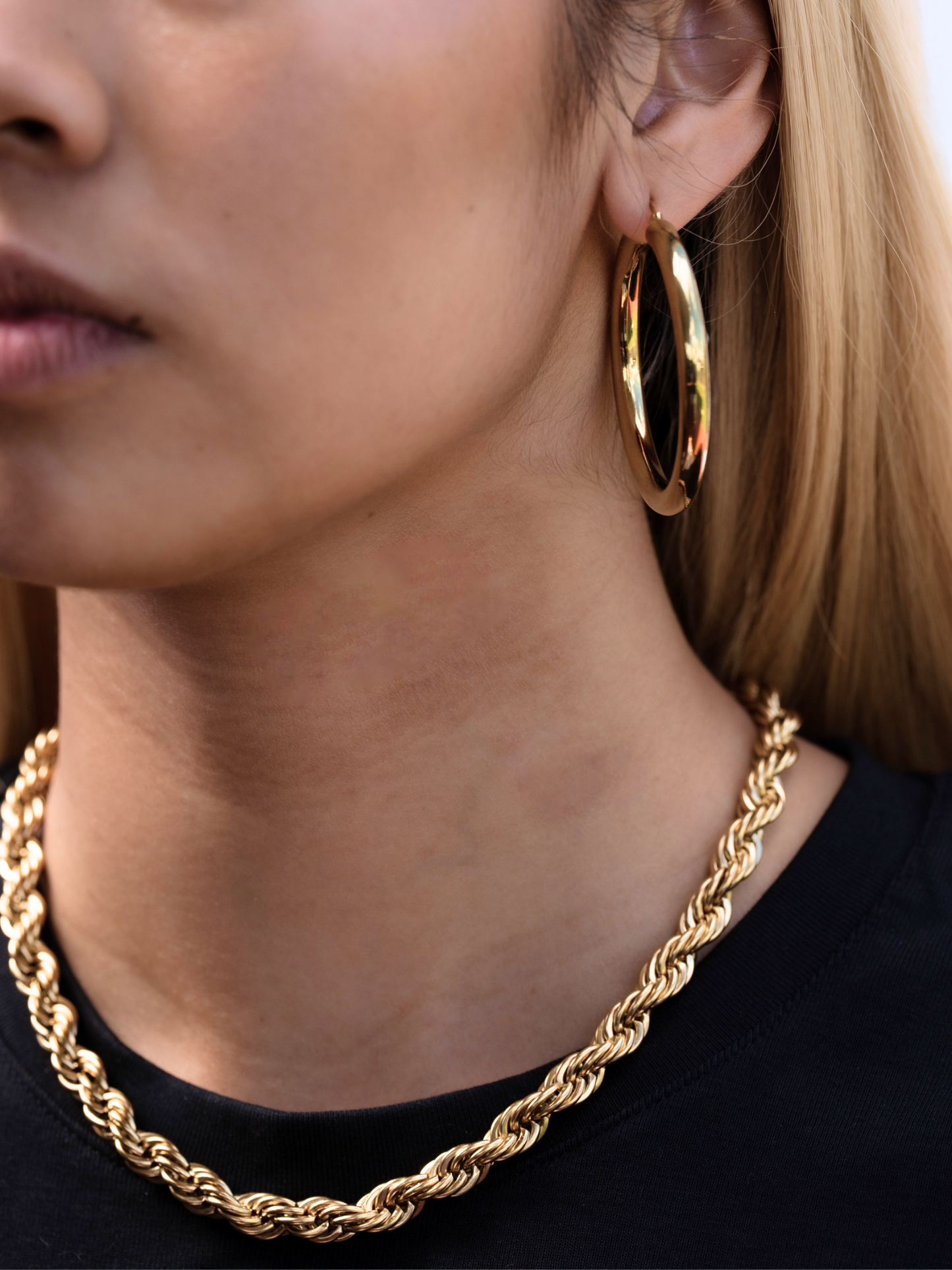 timeless jewellery, perfect gift for her, elegant necklace, charm necklace, best gift for her, classic gold chain necklace, stylish gift, statement necklace, versatile necklace, necklace Australia, y-shaped necklace, link chain necklace, necklace with minimal stones, simple necklace, rope chain necklace, twisted chain necklace