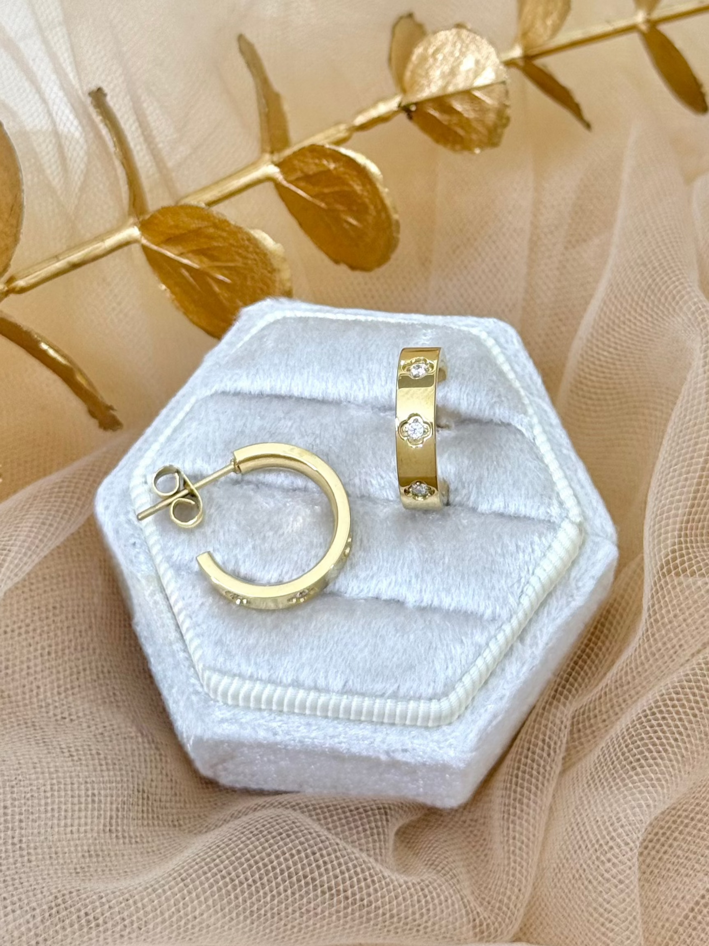 Elegant Misty Clover earrings with a soft, ethereal finish, Dainty Misty Clover stud earrings with a delicate, dreamy design, Gift Ideas Jewellery, Water Proof Jewellery