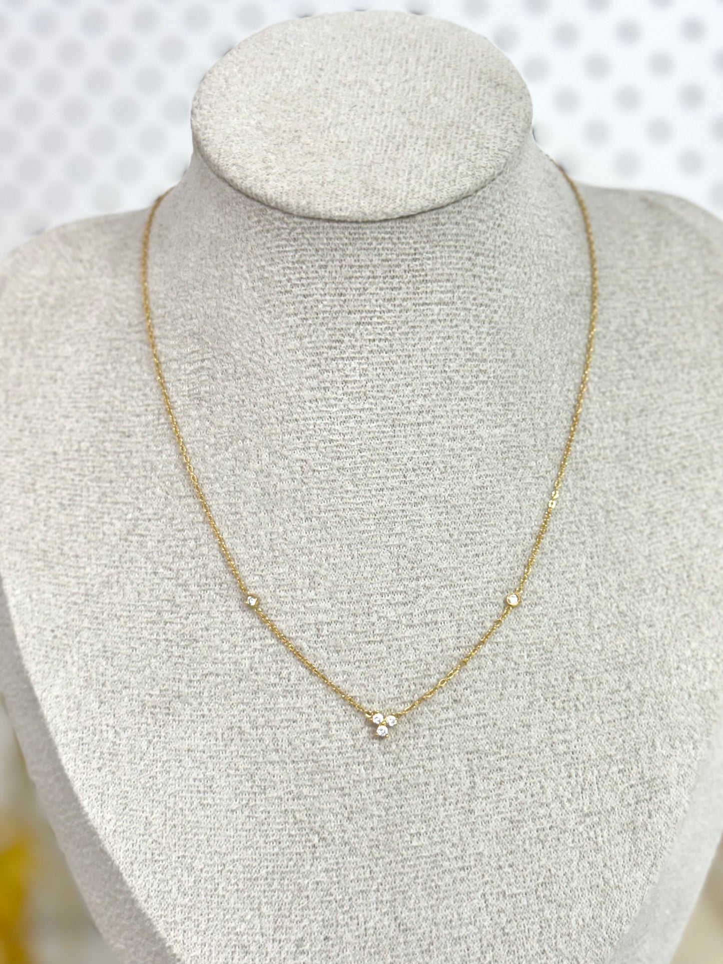 timeless jewellery, perfect gift for her, elegant necklace, charm necklace, best gift for her, classic gold chain necklace, stylish gift, statement necklace, versatile necklace, necklace Australia, y-shaped necklace, link chain necklace, necklace with minimal stones, simple necklace, dainty necklace