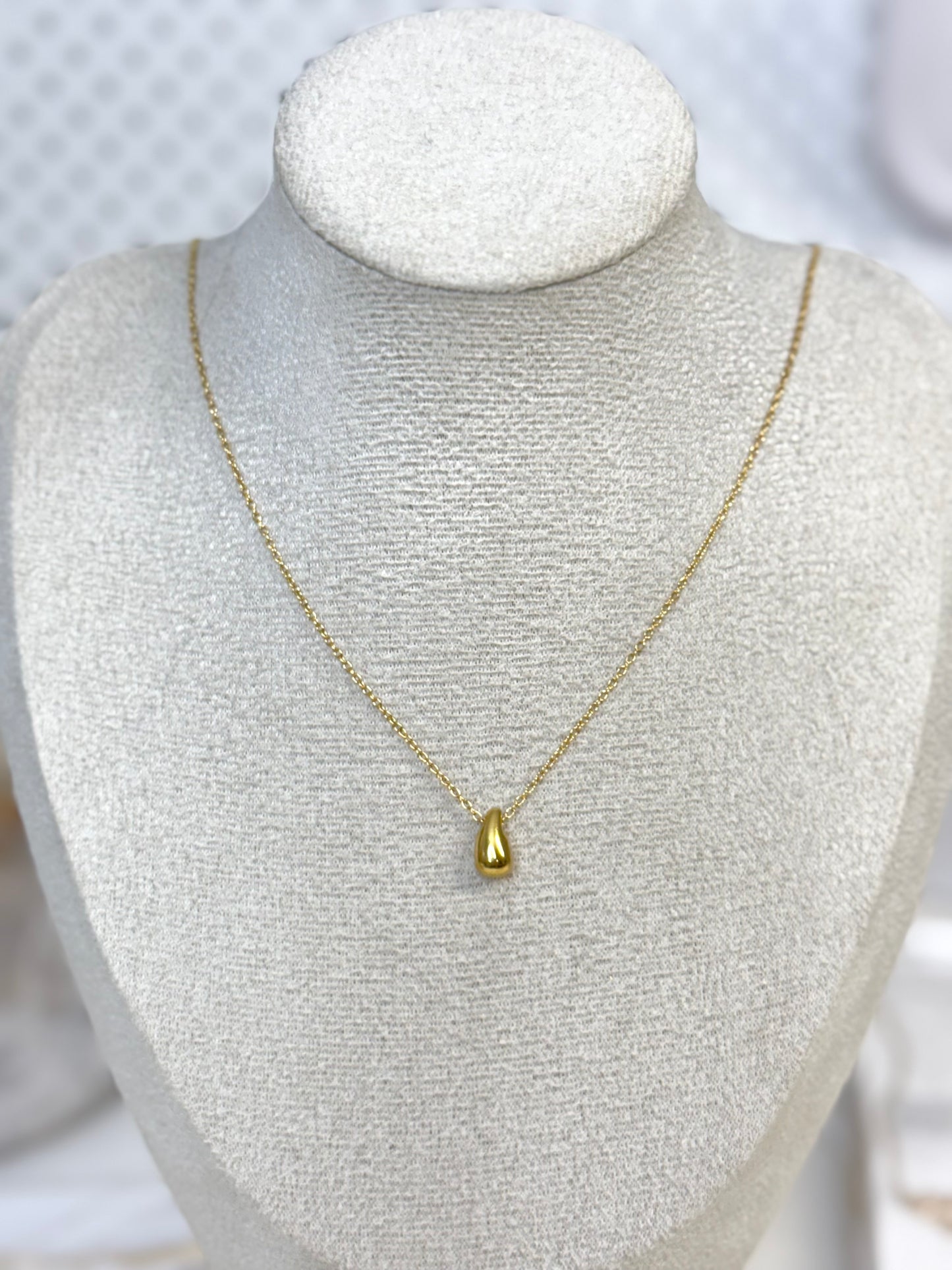 gold necklace, gold tear drop necklace, tear drop pendant, necklace with pendant, simple pendant, water drop pendant, water drop pendant necklace, gold water drop necklace