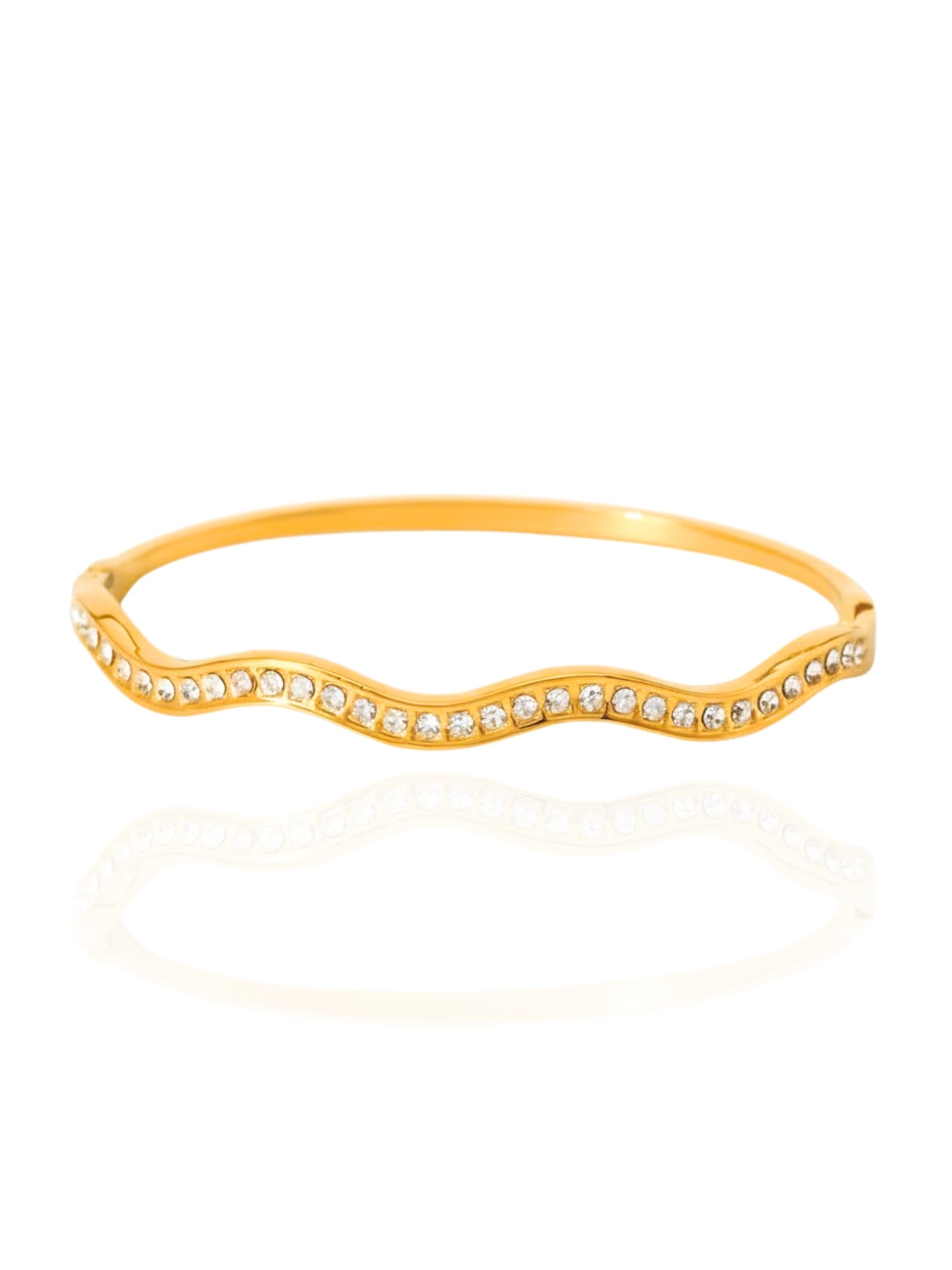 timeless jewellery, perfect gift for her, elegant jewellery, elegant bracelet, simple jewellery, fashion accessories, sleek jewellery, trendy jewellery, lightweight bangle, stylish jewellery, simple bangle, classic gold bangle, bangle with stones, heart design bangle, best gift for her, classic gold chain bangle, stylish gift, statement bracelet, versatile bracelet, bracelet Australia, gold bracelet, gold bangle, elegant bangle, classic bangle, bangle for any outfit, lightweight bracelet