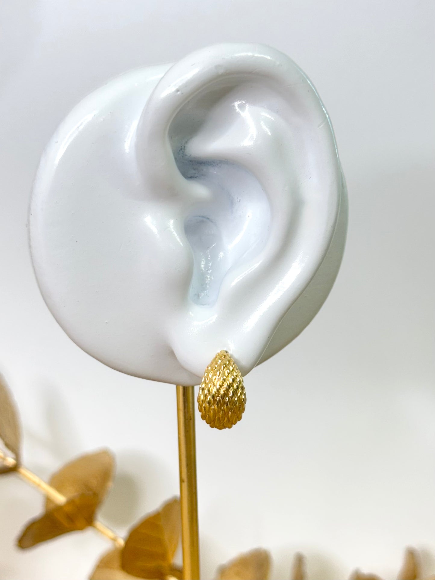 chunky earrings yellow gold earrings, elegant earrings, drop earrings
