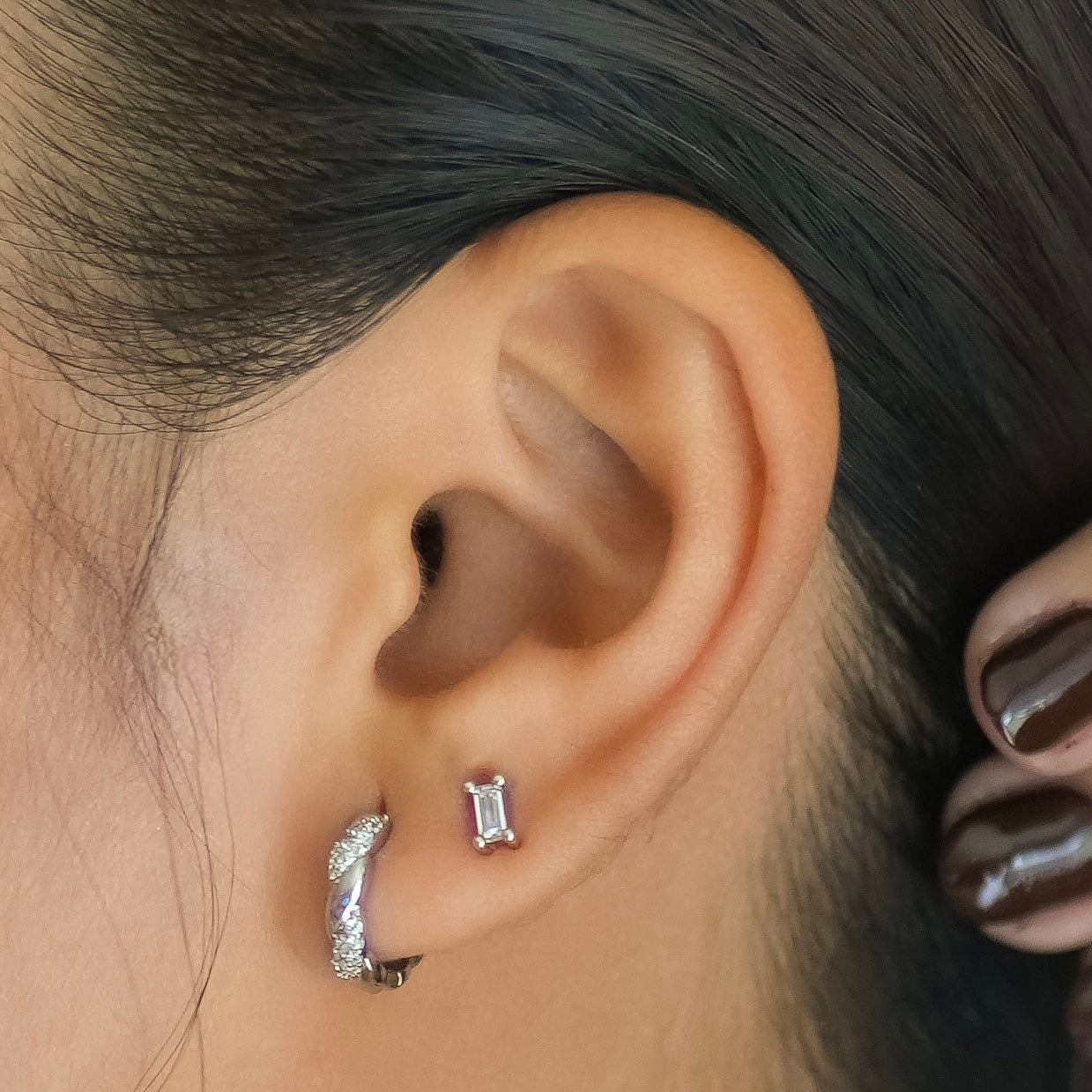 WHITE GOLD $7