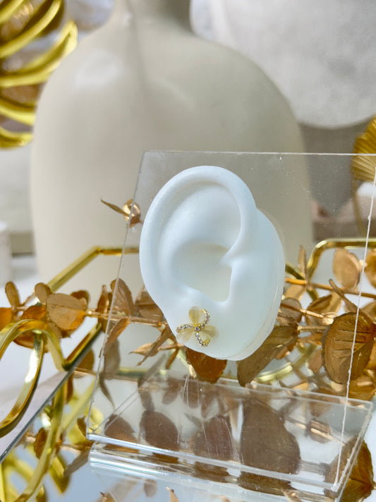 stone earrings, yellow gold earrings, drop earrings, hoop earrings, australia earrings, simple earrings, stud earrings, affordable earrings, cheap earrings, waterproof earrings, pearl earrings
flower earrings, ribbon earrings