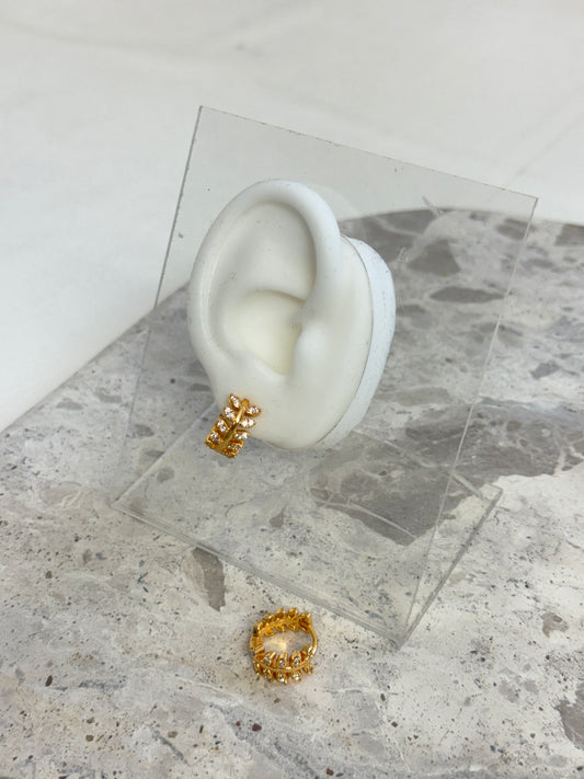 rose gold earrings, hoop earrings, drop earrings, stone earrings, stud earrings, australia earrings, simple earrings, sparkling earrings, affordable earrings, cheap earrings, waterproof earrings, earrings for any occasion, versatile earrings, black earrings, red earrings, green earrings, yellow earrings, blue earrings, heart earrings, cute earrings, flower earrings, unique design earrings, flower earrings, leaf earrings, stone earrings