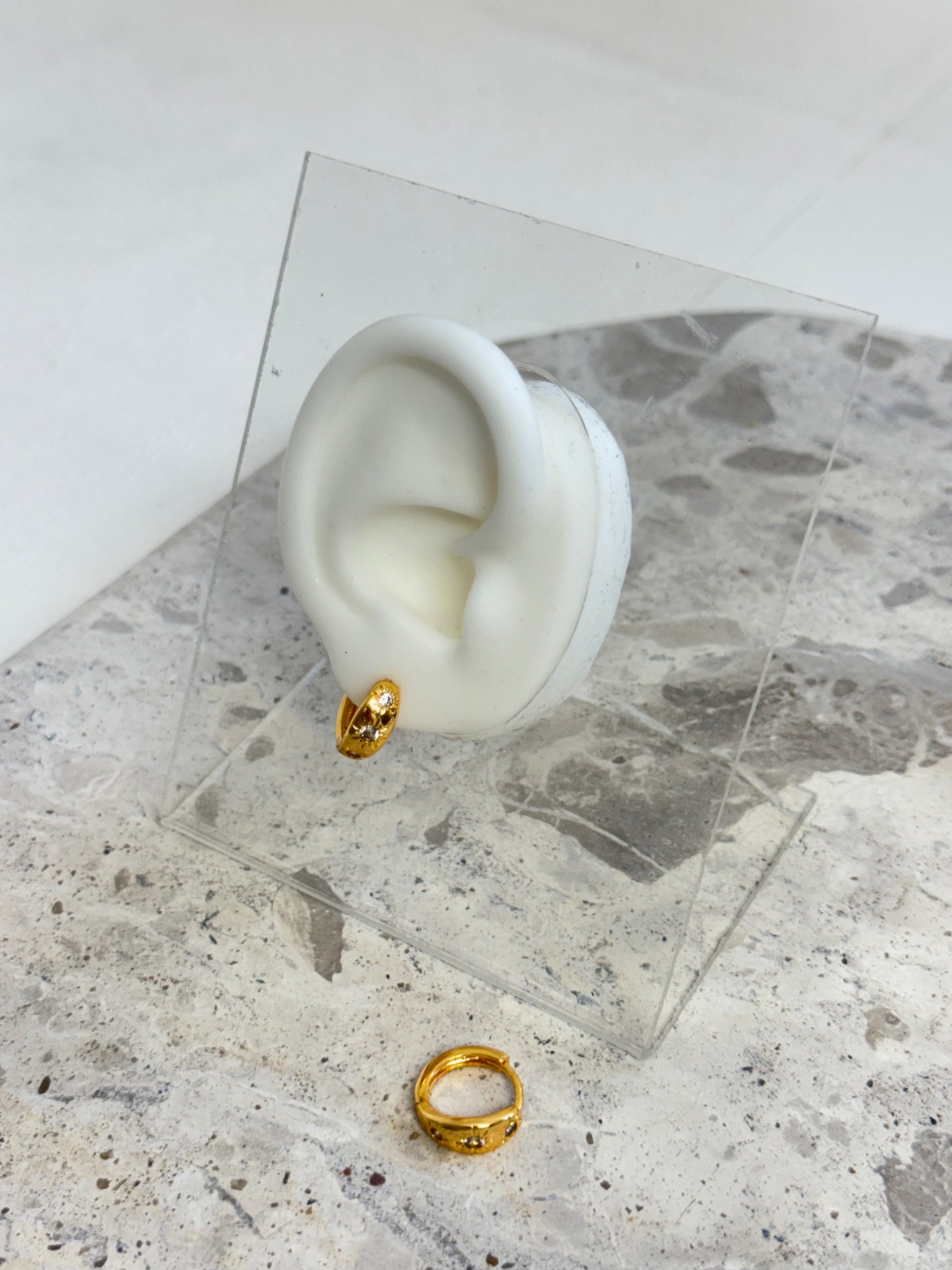 rose gold earrings, hoop earrings, drop earrings, stone earrings, stud earrings, australia earrings, simple earrings, sparkling earrings, affordable earrings, cheap earrings, waterproof earrings, earrings for any occasion, versatile earrings, black earrings, red earrings, green earrings, yellow earrings, blue earrings, heart earrings, cute earrings, flower earrings, unique design earrings