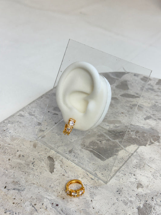 rose gold earrings, hoop earrings, drop earrings, stone earrings, stud earrings, australia earrings, simple earrings, sparkling earrings, affordable earrings, cheap earrings, waterproof earrings, earrings for any occasion, versatile earrings, black earrings, red earrings, green earrings, yellow earrings, blue earrings, heart earrings, cute earrings, flower earrings, unique design earrings
