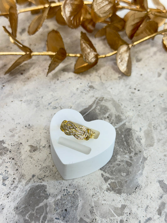 gold ring, simple ring, stackable ring, minimal ring, ring for everyday australia, affordable ring in Australia, unique design ring, elegant ring, dainty ring, intricate design ring, infinity design ring