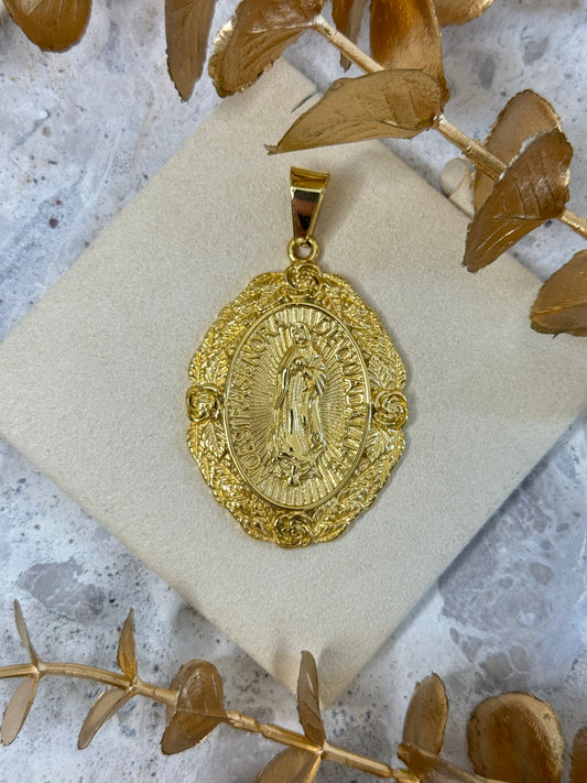 gold pendant, simple pendant, timeless design pendant, pendant for any occasion, cute pendant, versatile pendant, pendant for necklace, bold pendant, statement pendant, religious pendant, cross pendant, faith pendant