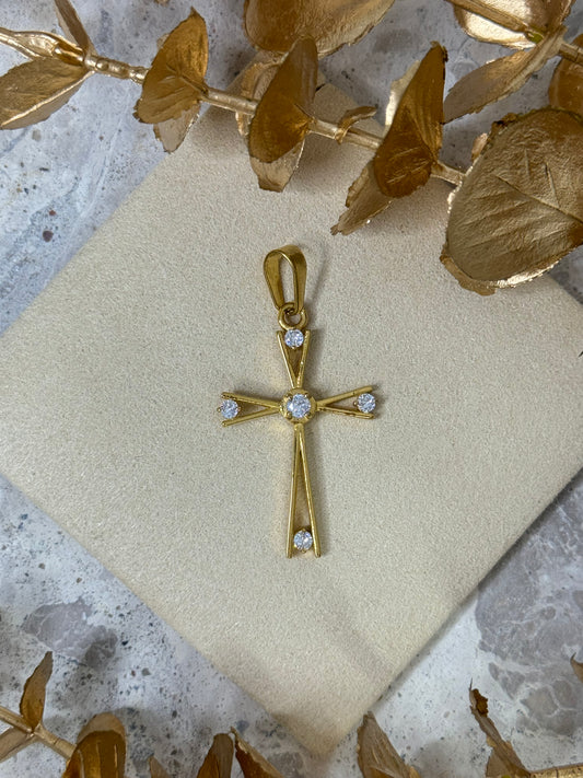 gold pendant, simple pendant, timeless design pendant, pendant for any occasion, cute pendant, versatile pendant, pendant for necklace, bold pendant, statement pendant, religious pendant, cross pendant, faith pendant
