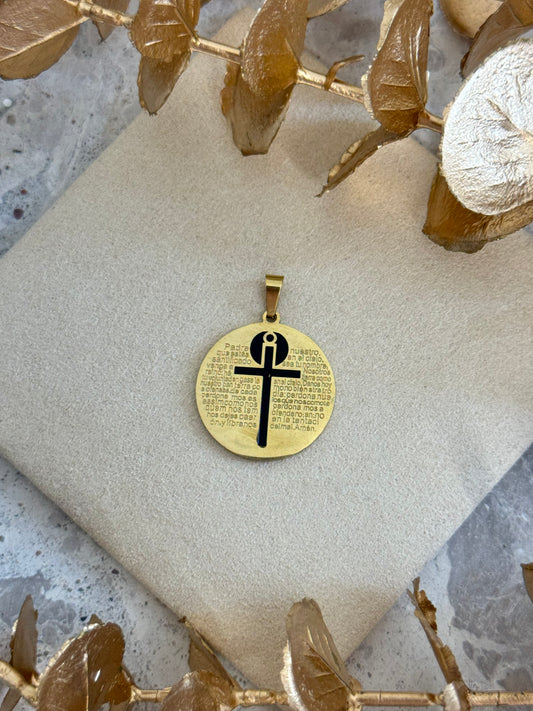 gold pendant, simple pendant, timeless design pendant, pendant for any occasion, cute pendant, versatile pendant, pendant for necklace, bold pendant