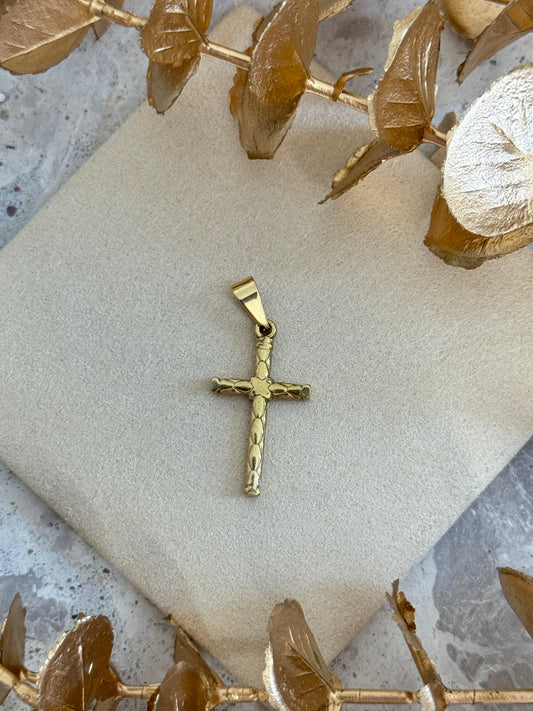gold pendant, simple pendant, timeless design pendant, pendant for any occasion, cute pendant, versatile pendant, pendant for necklace, cross design pendant
