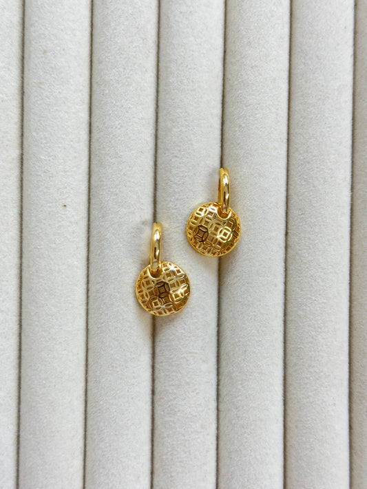 stone earrings, yellow gold earrings, drop earrings, australia earrings, simple earrings, stud earrings, affordable earrings, cheap earrings, waterproof earrings, hoop earrings
