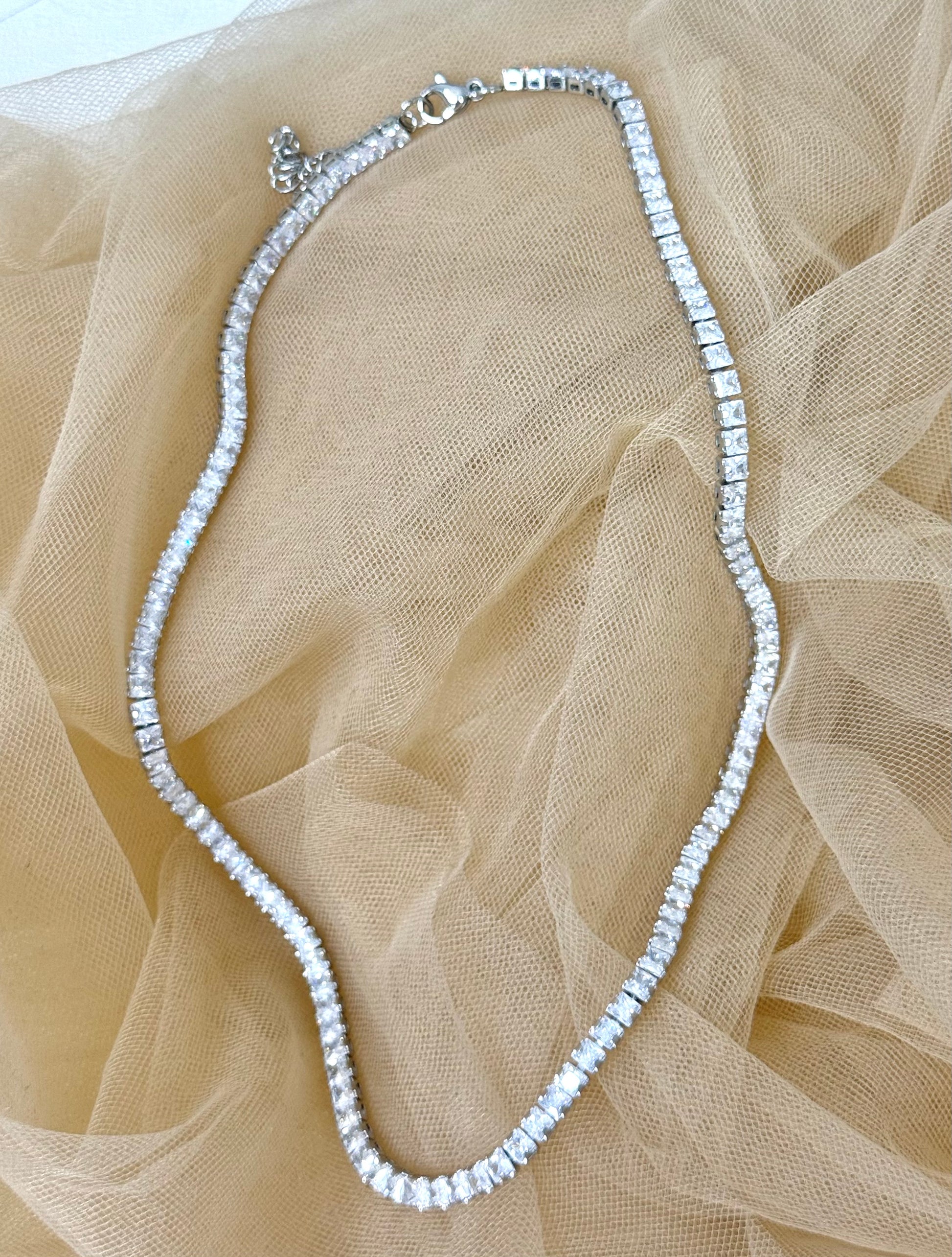 tennis chain, tennis jewellery, heap tennis necklace, affordable jewellery, tennis jewellery australia
