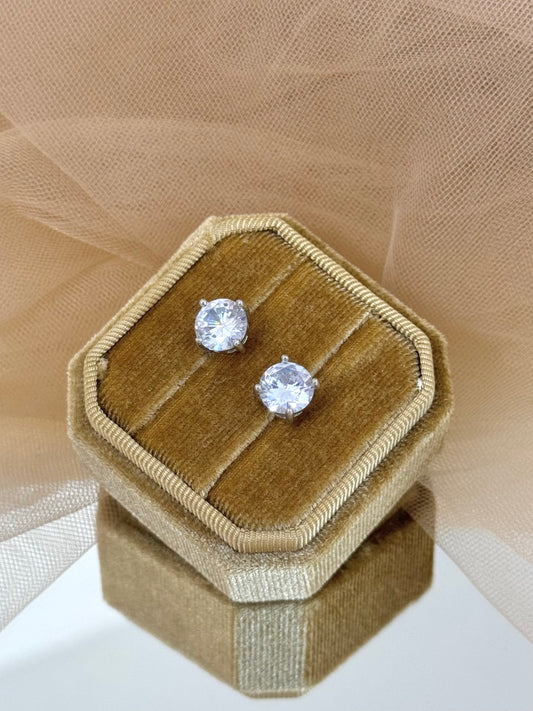 stone earrings, white gold earrings, stud earrings, australia earrings, simple earrings, sparkling earrings, affordable earrings, cheap earrings, waterproof earrings, earrings for any occasion, diamond earrings