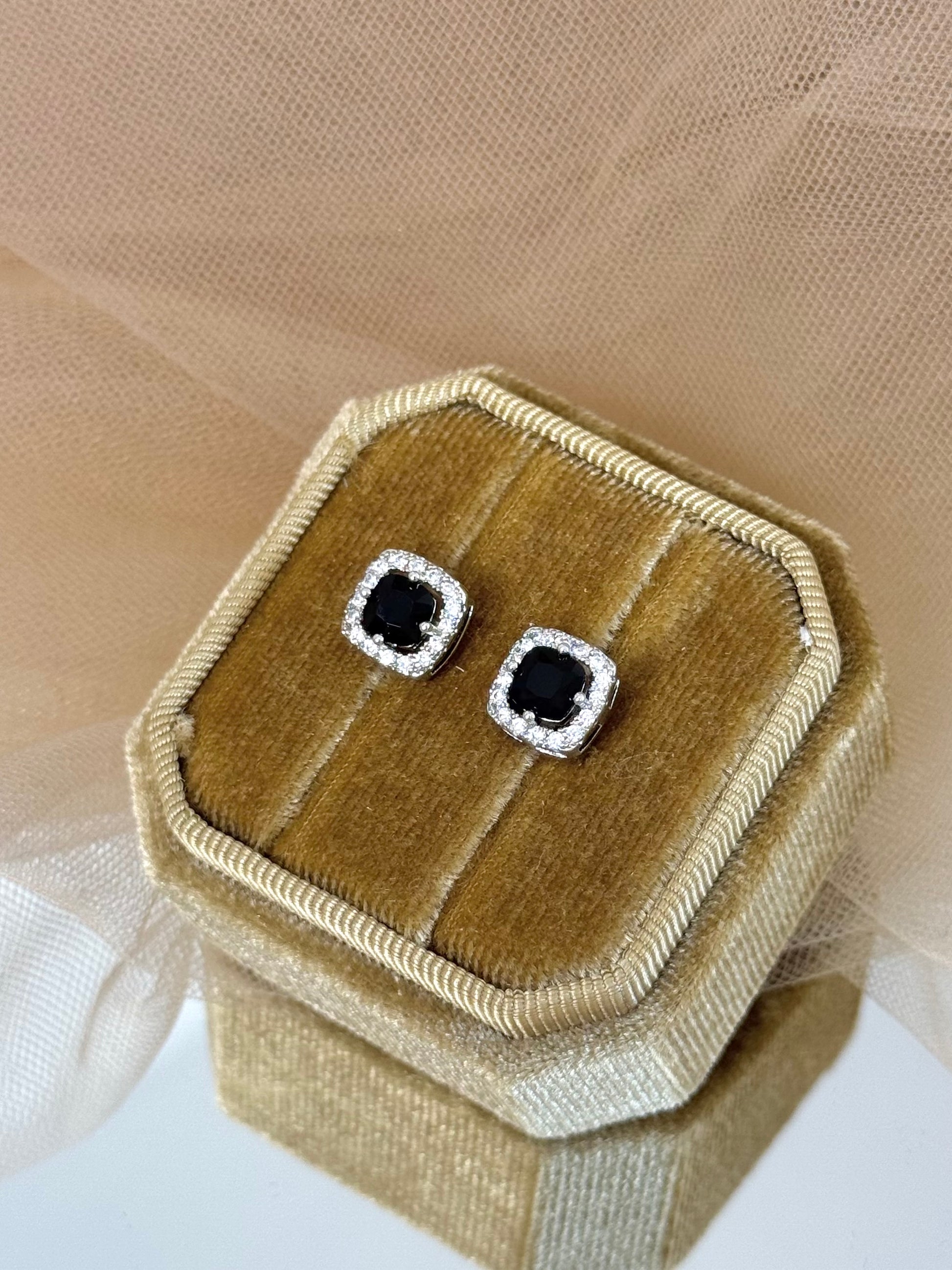 stone earrings, white gold earrings, stud earrings, australia earrings, simple earrings, sparkling earrings, affordable earrings, cheap earrings, waterproof earrings, earrings for any occasion, black earrings, black stone earrings