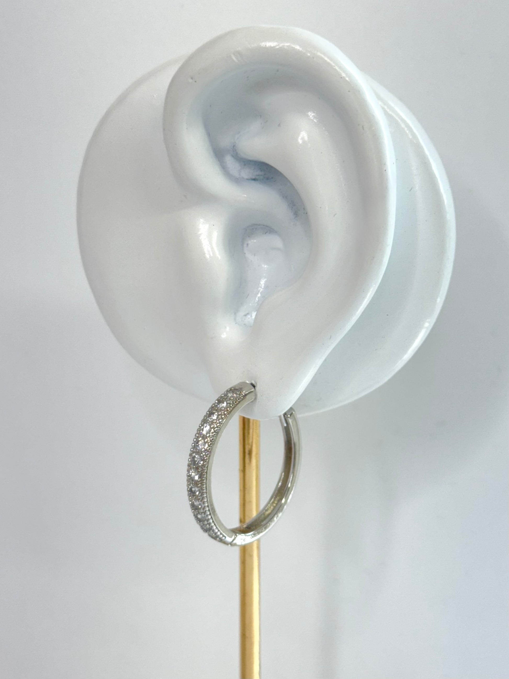 stone earrings, white gold earrings, hoop earrings, australia earrings, simple earrings, sparkling earrings, affordable earrings, cheap earrings, waterproof earrings, earrings for any occasion, big hoop earrings