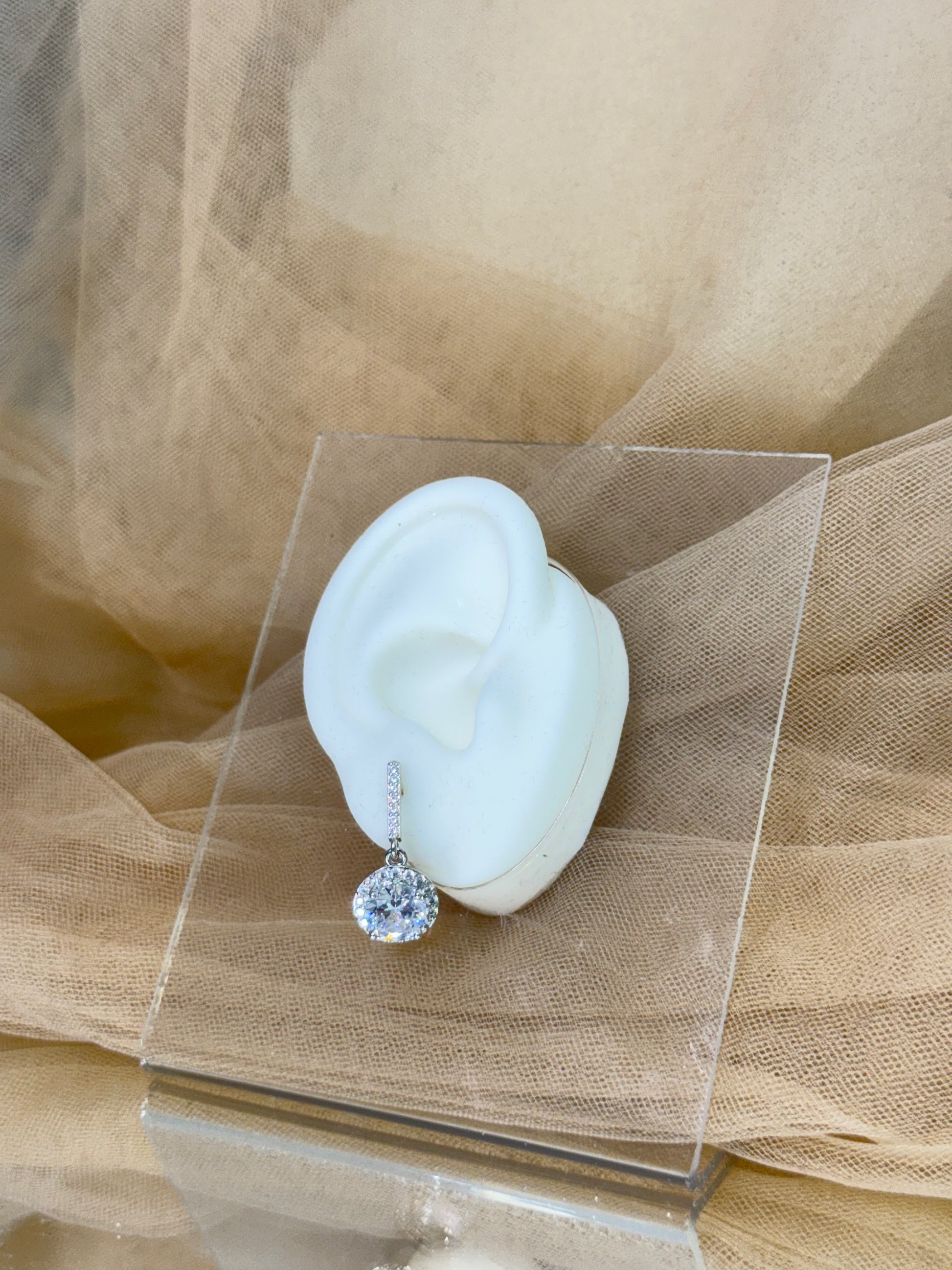 stone earrings, white gold earrings, drop earrings, australia earrings, simple earrings, stud earrings