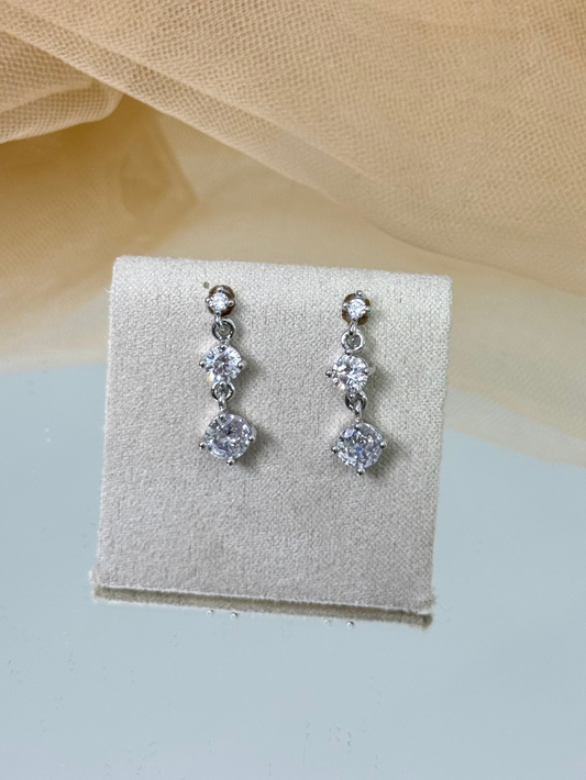 white gold earrings, elegant earrings, simple earrings, drop earrings, australia earrings, earrings for any occasion