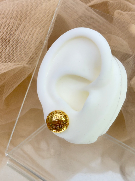 yellow gold earrings, elegant earrings, simple earring, stud earrings, australia earrings, earrings for any occasion