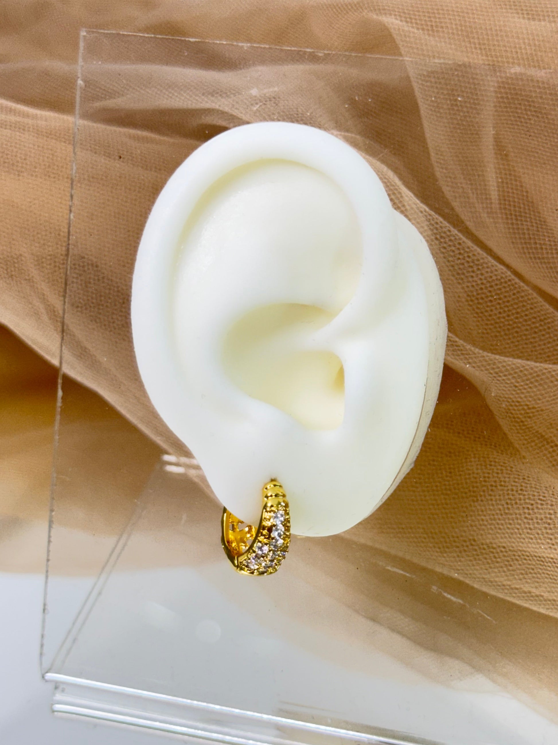 yellow gold earrings, elegant earrings, simple earring, hoop earrings, australia earrings, earrings for any occasion, stone earrings