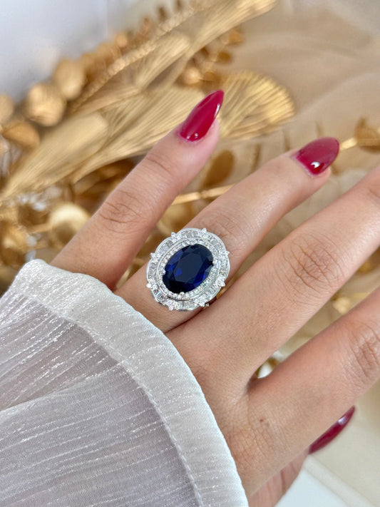 blue ring, simple ring, stone ring, minimal ring, ring for everyday australia, affordable ring in australia, elegant ring, ring for any occasion, heart ring, blue stone ring, oval ring
