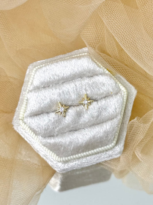 small stud earrings, gold earrings, small gold earrings. earrings austrlia, affordable earrings, cheap earrings, waterproof earrings, simple earrings 

