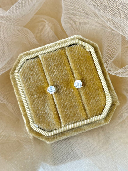 small stud earrings, gold earrings, small gold earrings. earrings australia, affordable earrings, cheap earrings, waterproof earrings, simple earrings 
