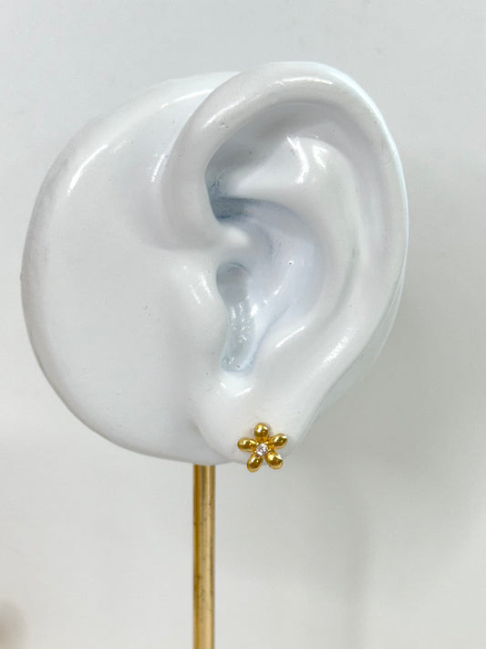 small stud earrings, gold earrings, small gold earrings. earrings australia, affordable earrings, cheap earrings, waterproof earrings, simple earrings , flower earrings
