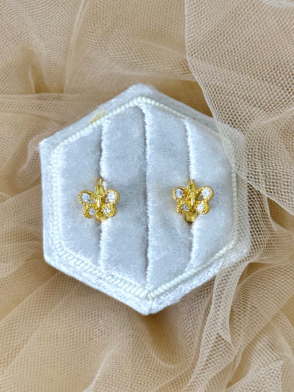 huggie earrings, clip earrings, hoop earrings, gold earrings, small gold earrings. earrings australia, affordable earrings, cheap earrings, waterproof earrings, simple earrings, butterfly earrings