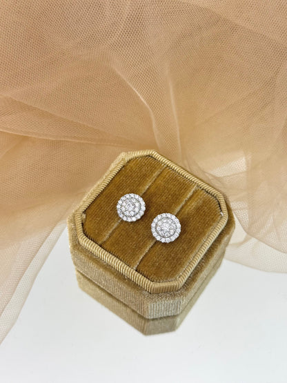 sparkling earrings, earrings with stones design, simple earrings, white gold earrings